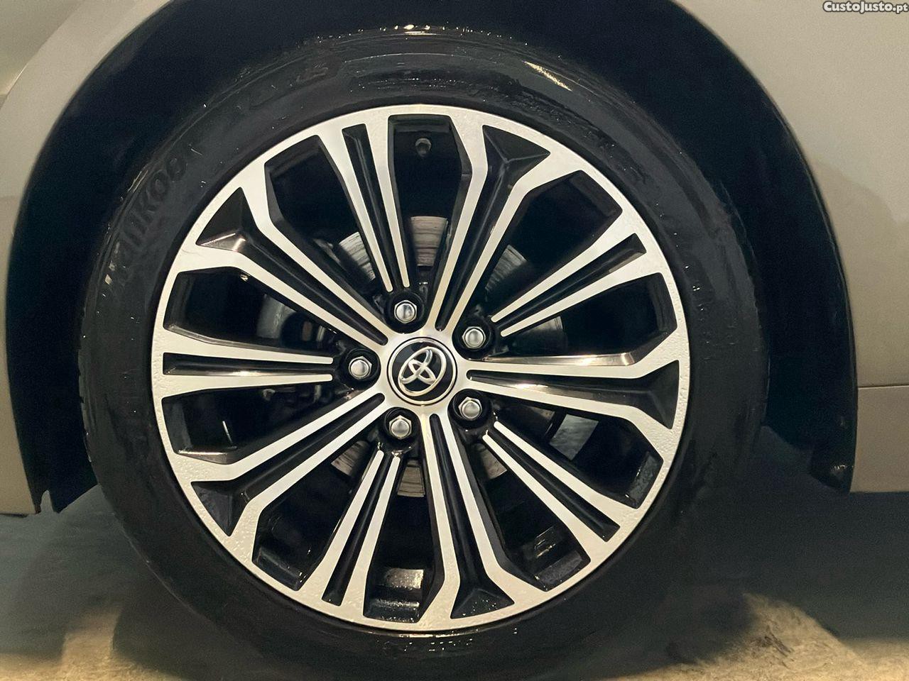 Toyota Corolla Touring Sports 1.8 Hybrid Comfort — fotografia 15