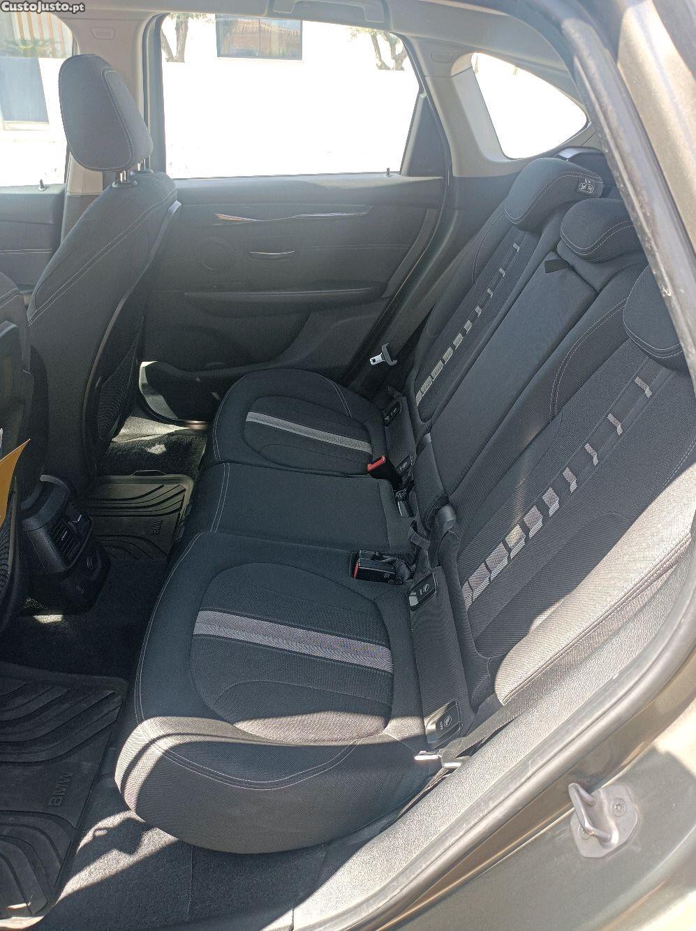 BMW 216 Active Tourer M Sport — photo 5