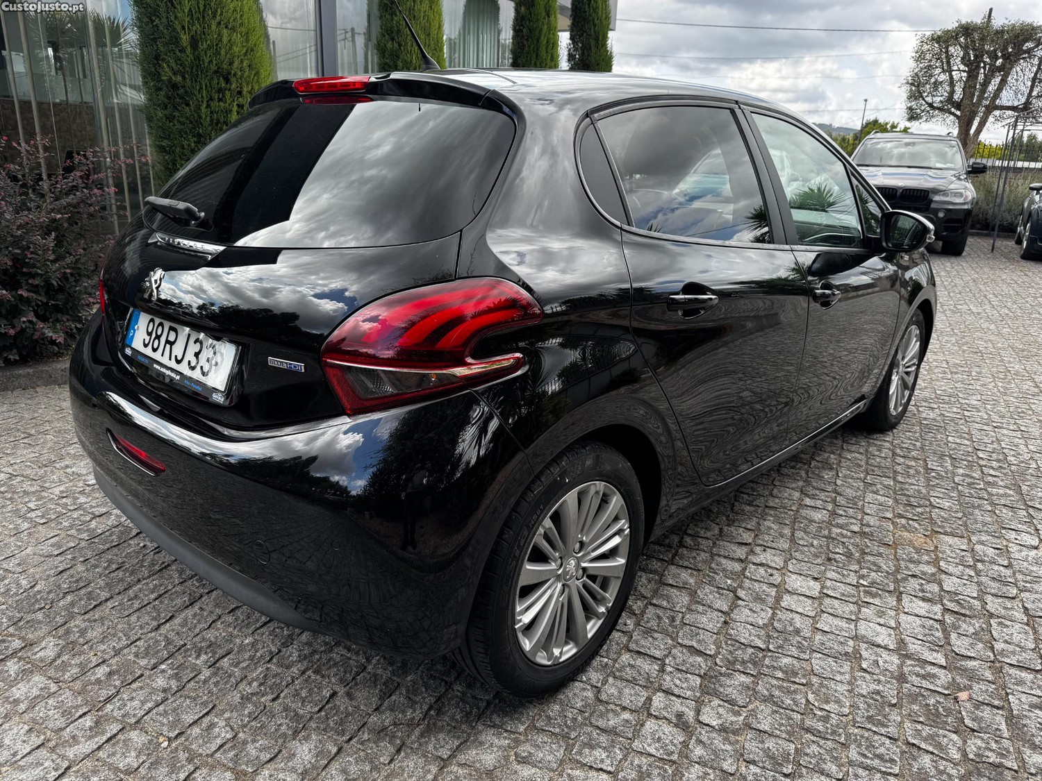Peugeot 208 1.6 BlueHDI — fotografia 15