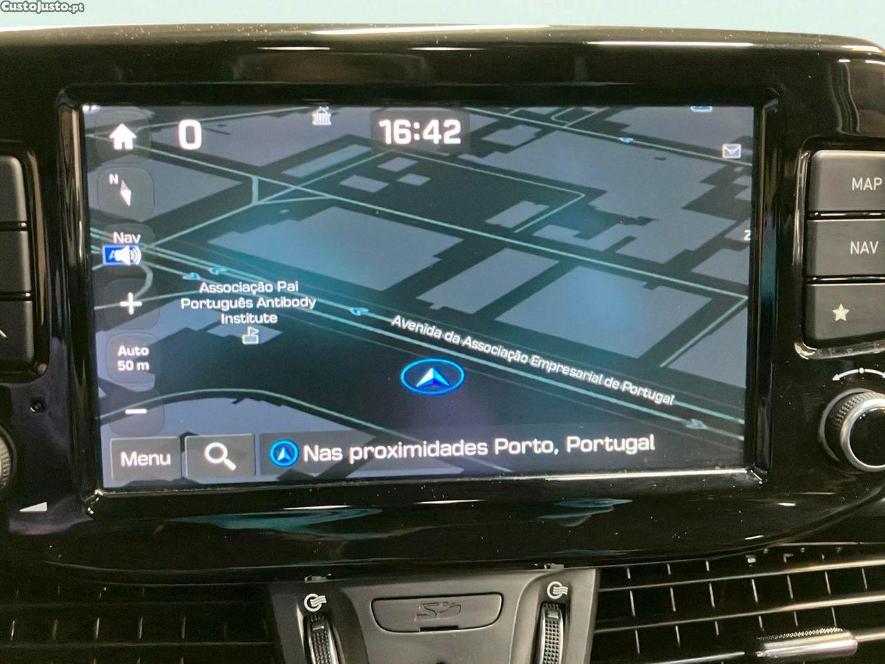 Hyundai i30 CW 1.6 CRDI 110 COMFORT PLUS — fotografia 11