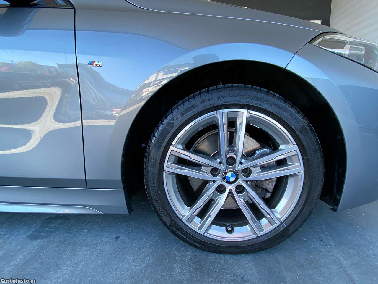 BMW 116 d Pack Desportivo M — fotografia 13