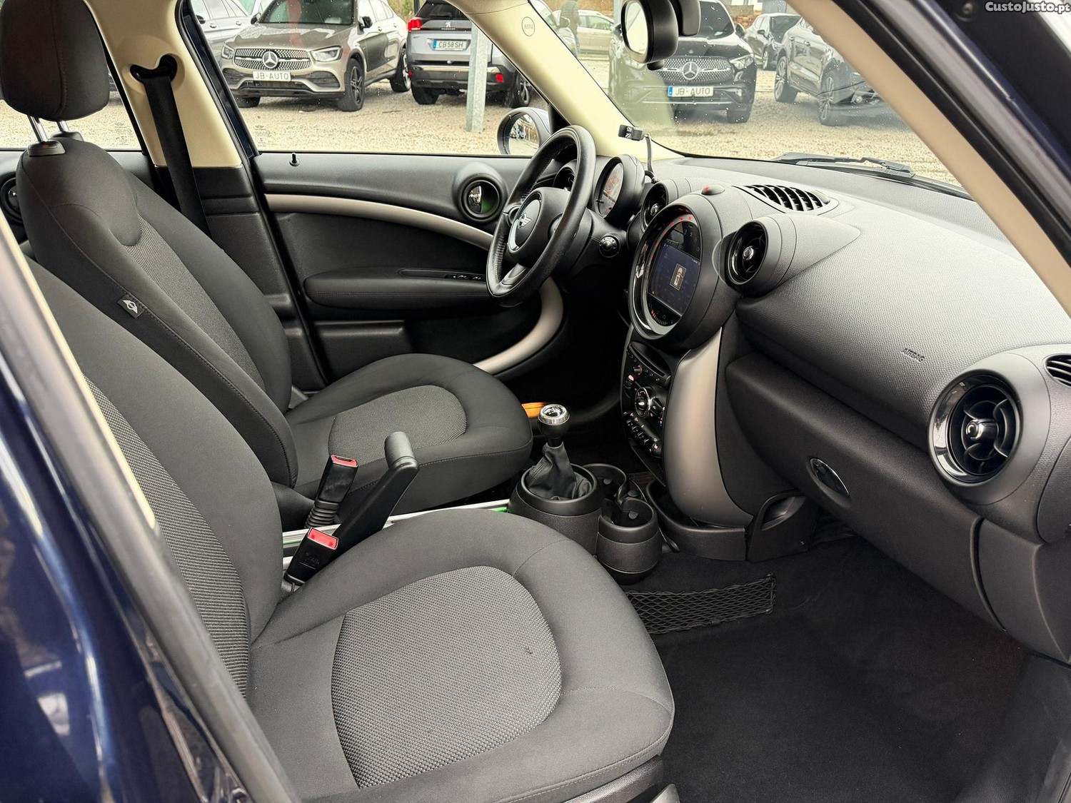 MINI Countryman One — fotografia 4