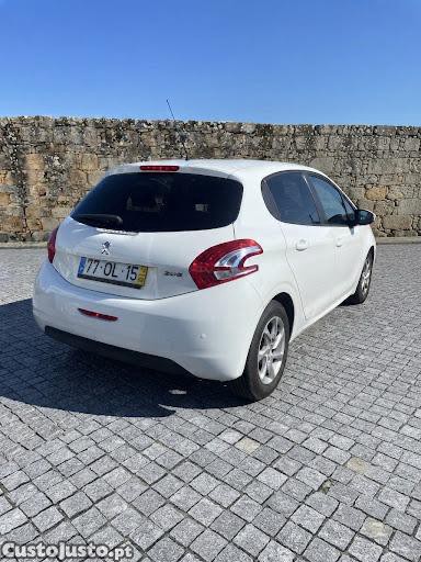 Peugeot 208 1.1 208 - 14 — photo 3