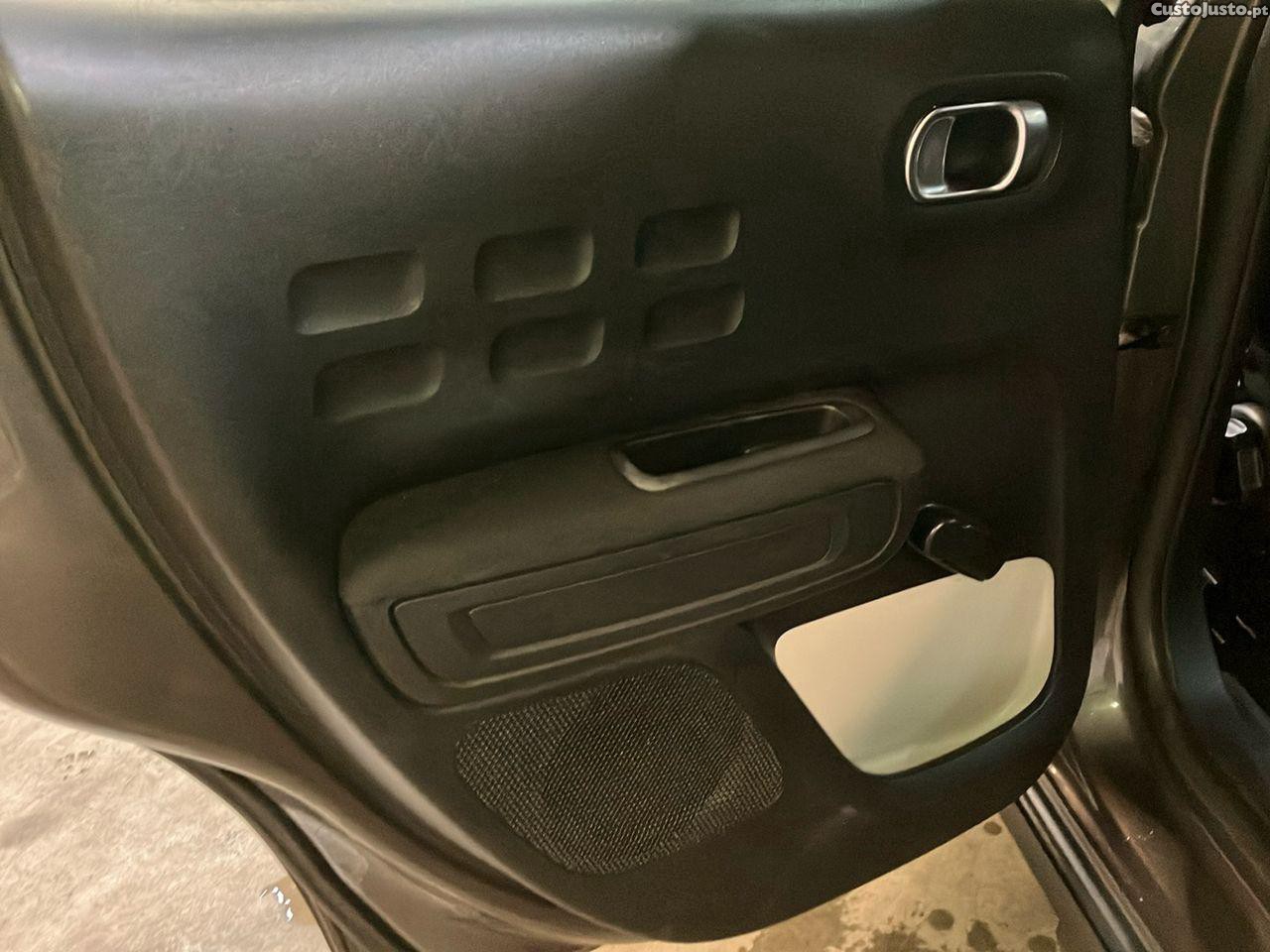 Citroën C3 1.2 PureTech C-Series — fotografia 3