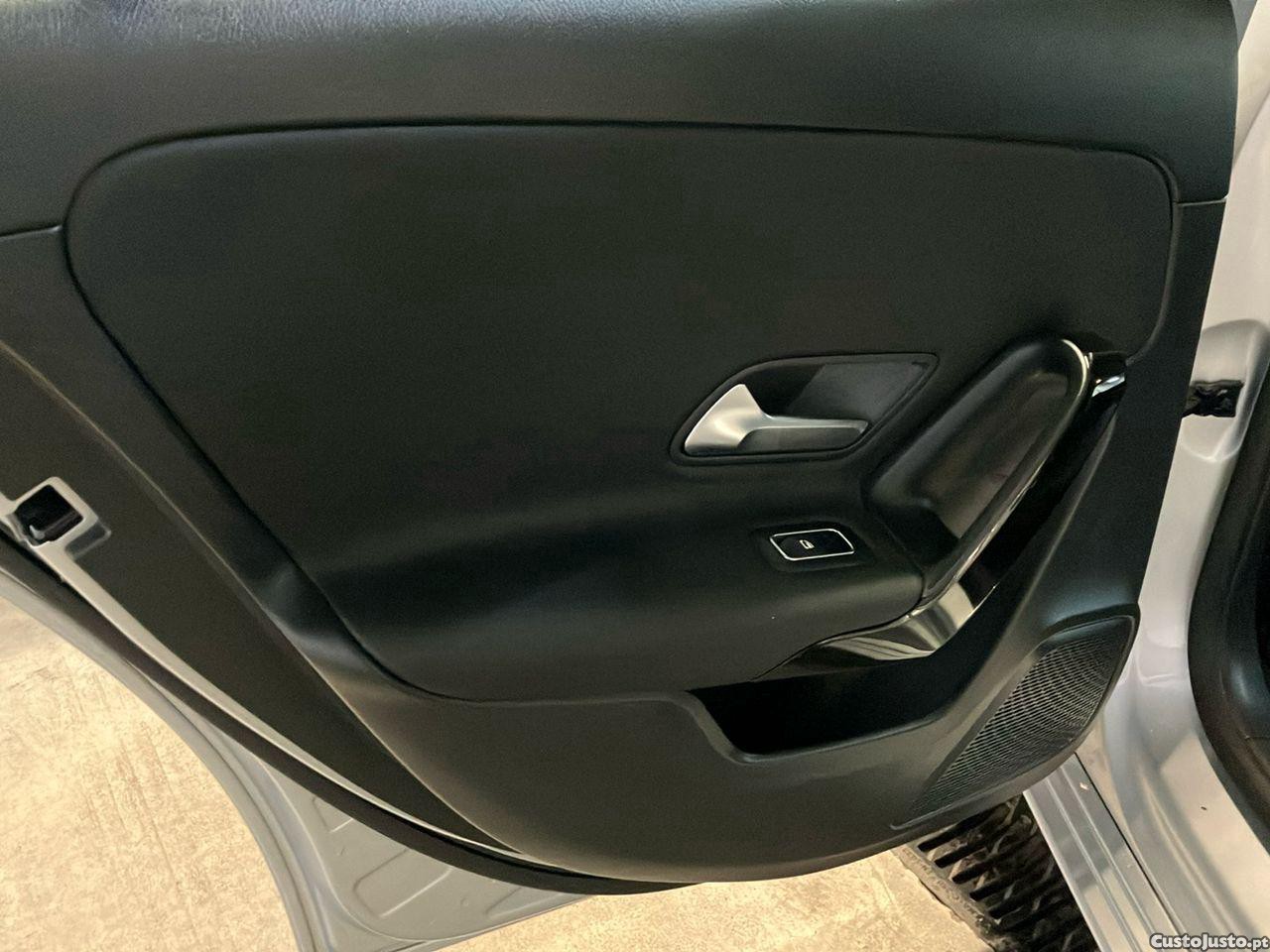 Mercedes-Benz A 180 d 7G-DCT Style — fotografia 3