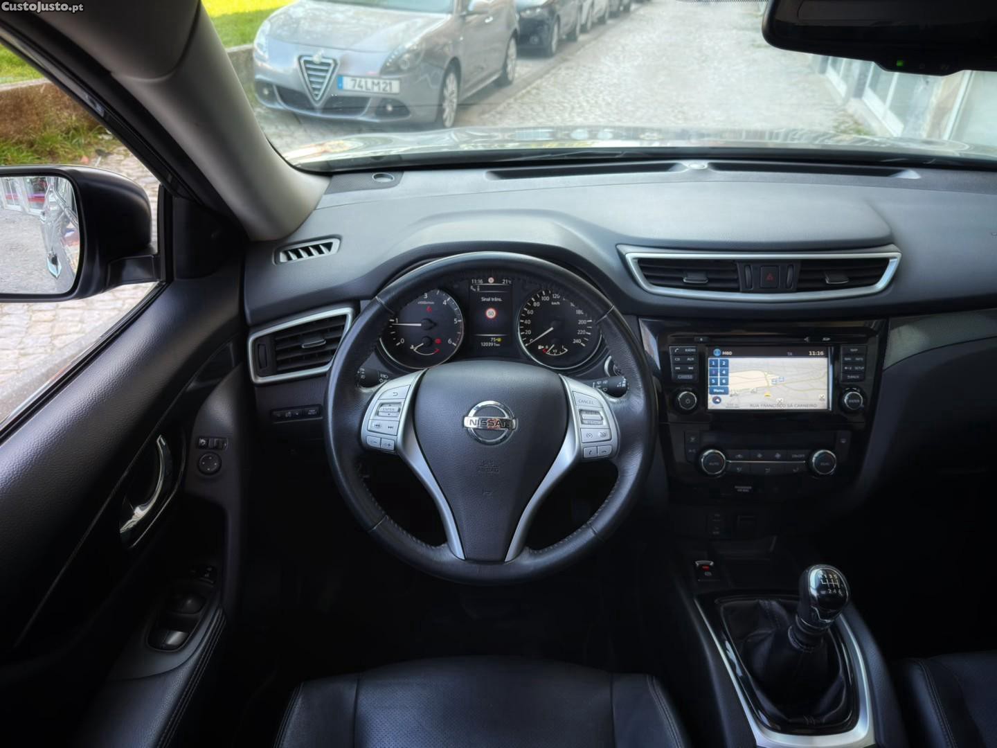 Nissan X-Trail 1.6 DCi Tekna — fotografia 5