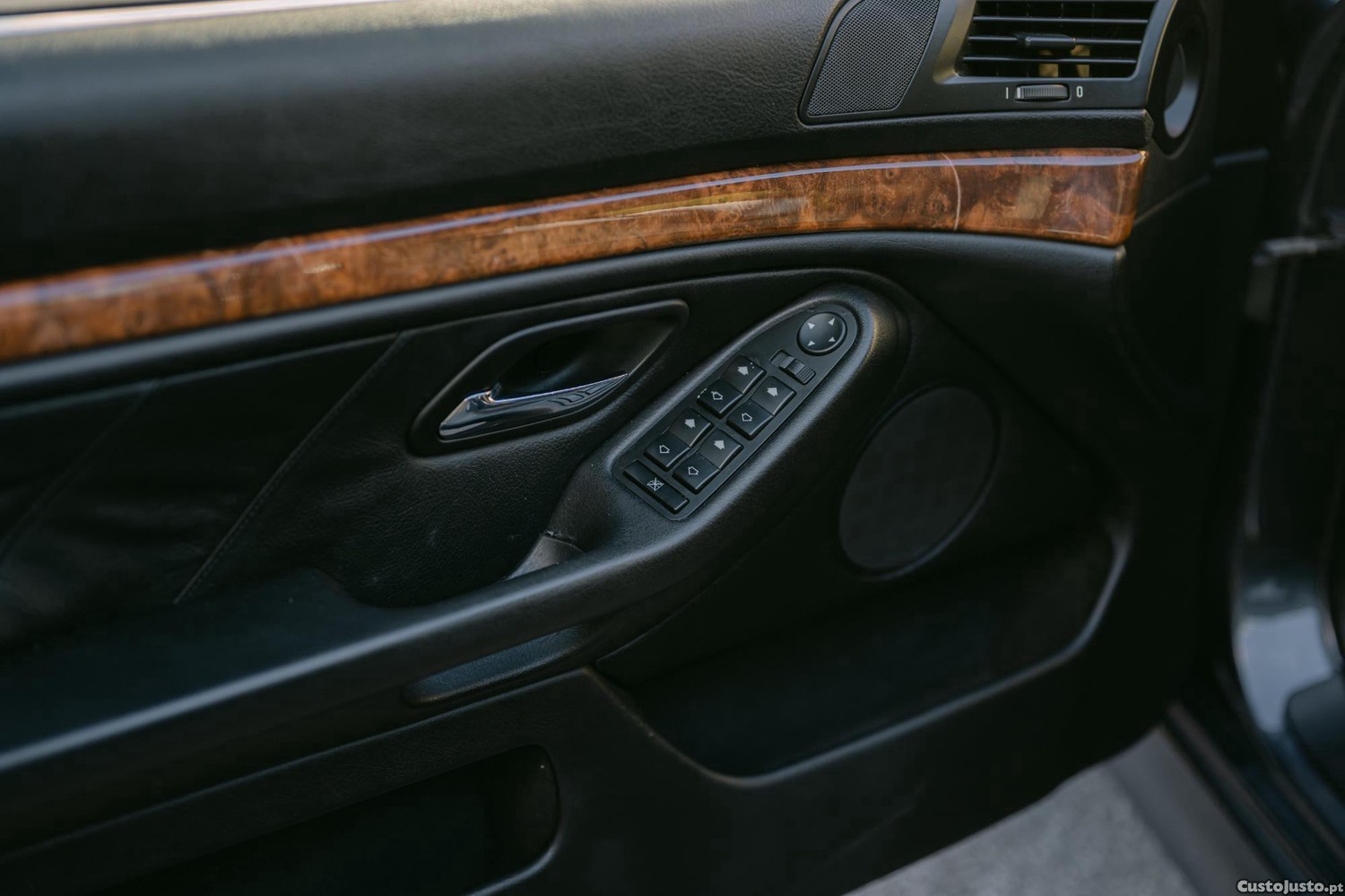 BMW 528 i — fotografia 2