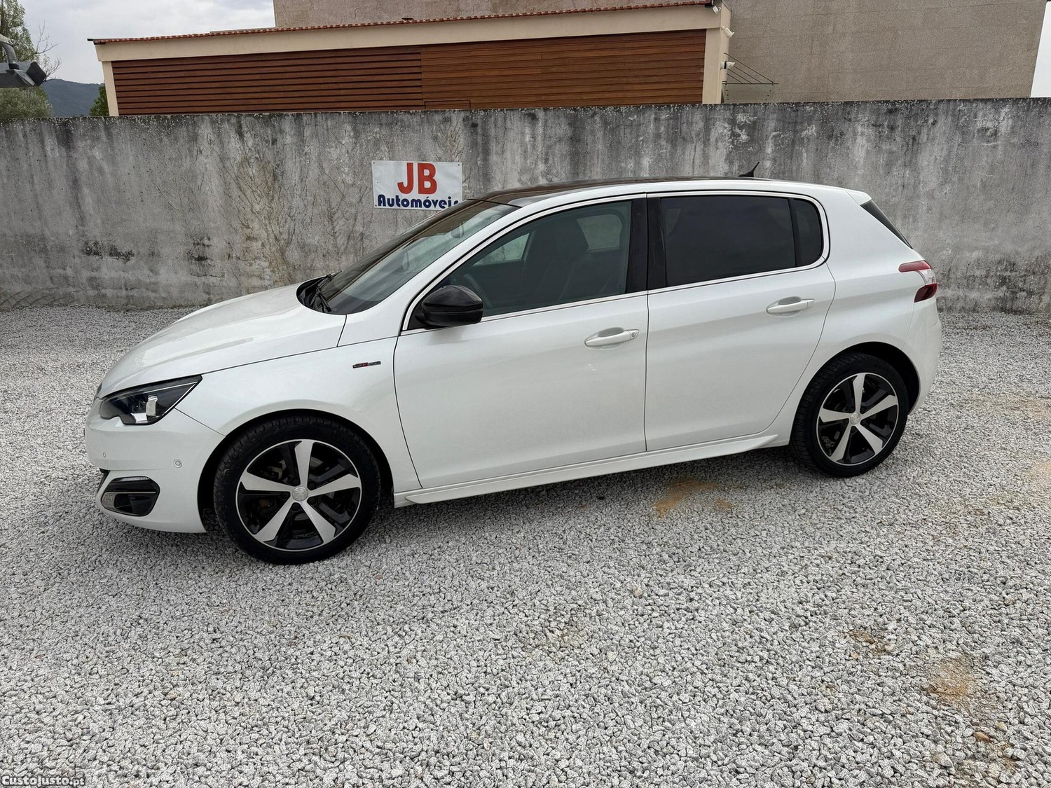 Peugeot 308 1.2 PureTech GT Line — photo 5