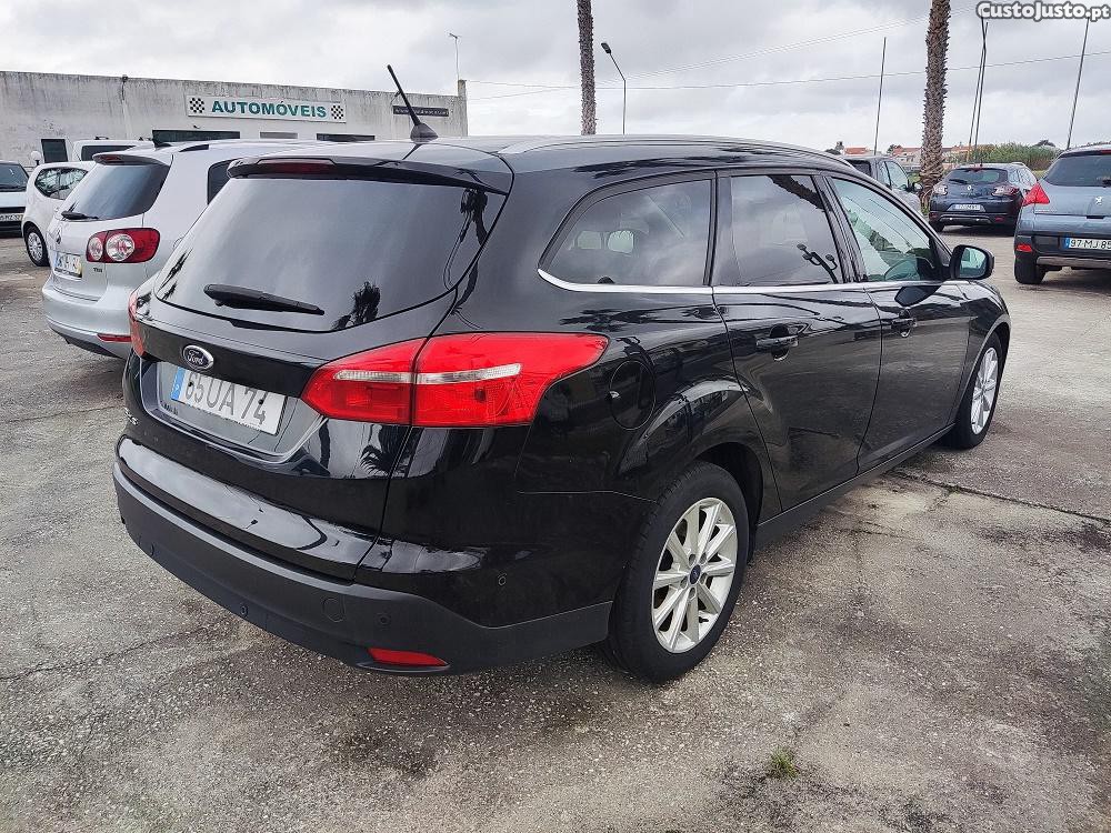 Ford Focus 1.5 TDCI TITANIUM 120 CV C/GARANTIA — fotografia 5