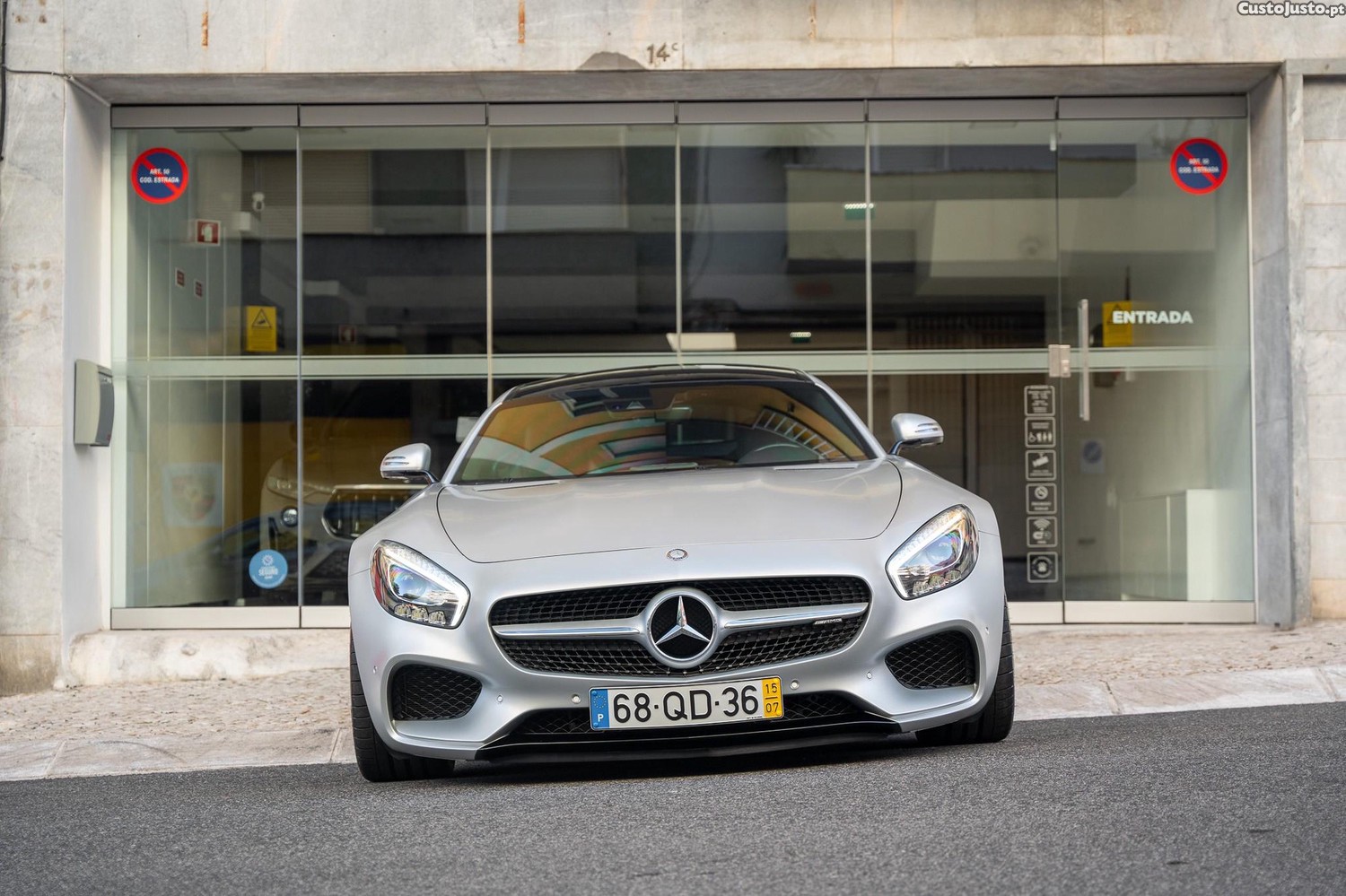 Mercedes-Benz AMG GT S - 15 foto 2