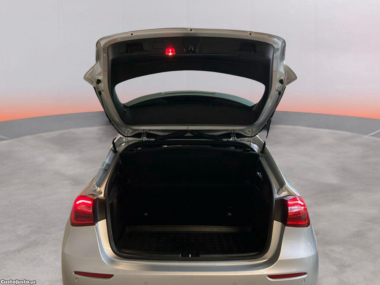 Mercedes-Benz A 180 d 7G-DCT Style — fotografia 5