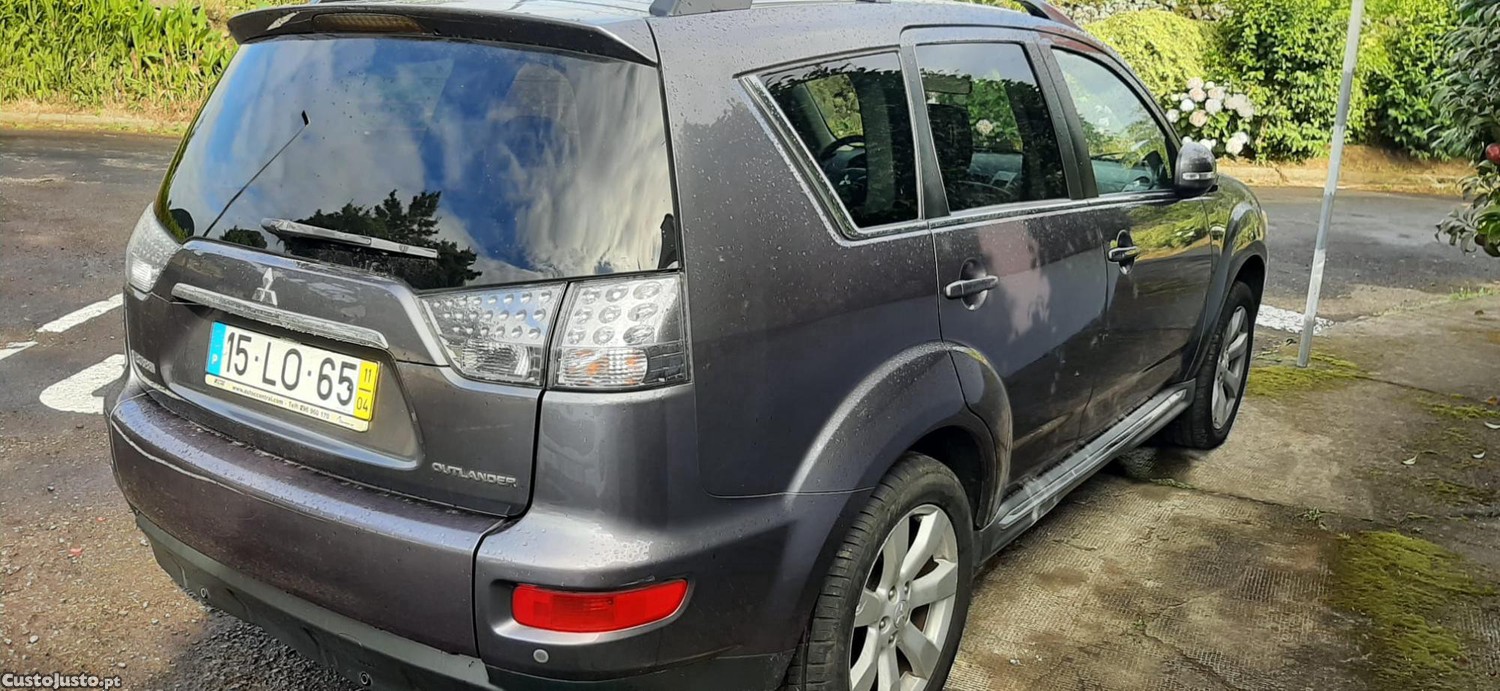 Mitsubishi Outlander Intense - 11 foto 4