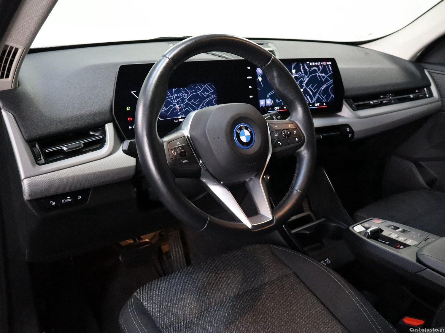 BMW X1 xDrive25e — fotografia 20