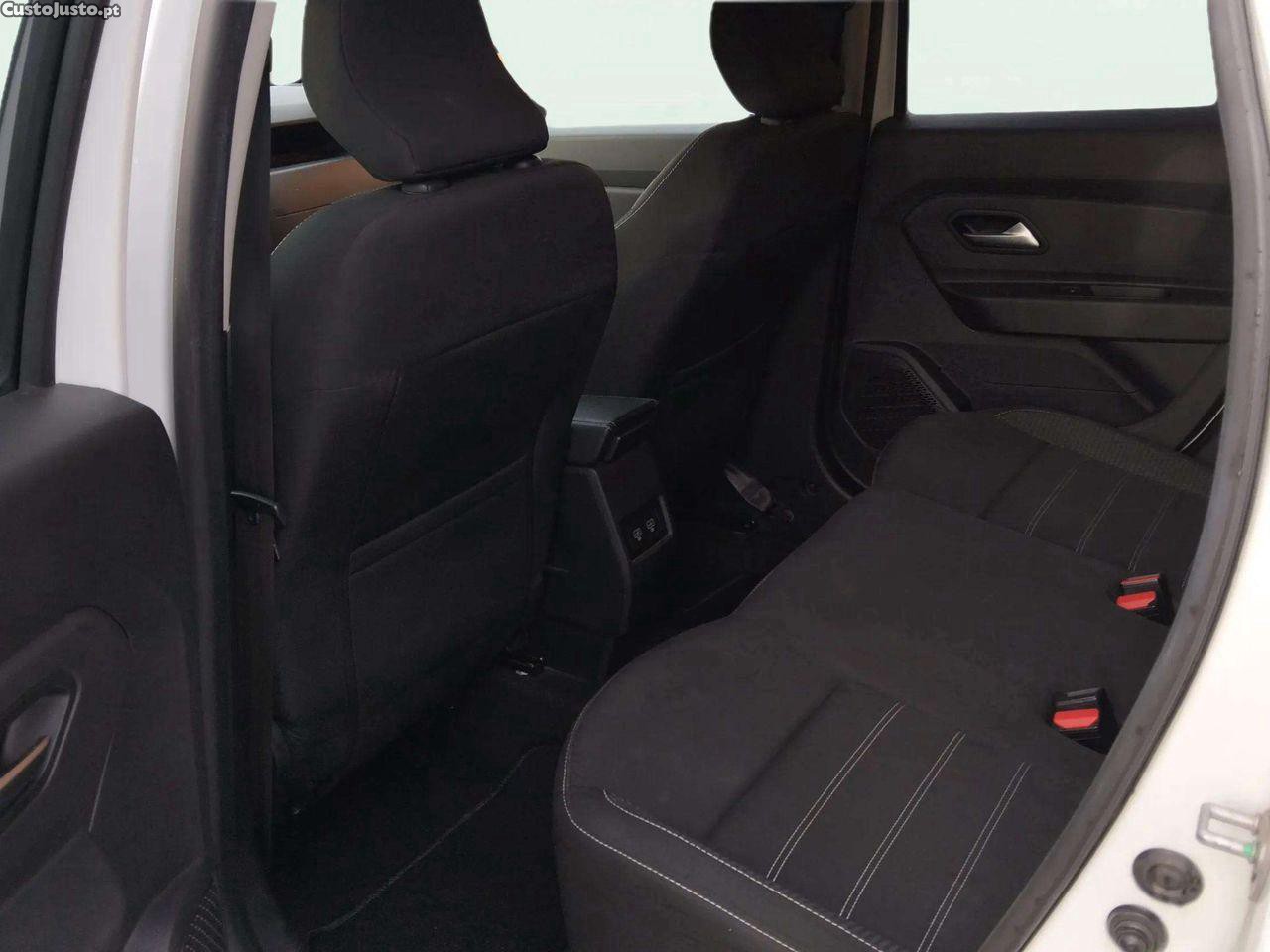 Dacia Duster 1.0 TCe ECO-G Prestige Bi-Fuel — fotografia 4