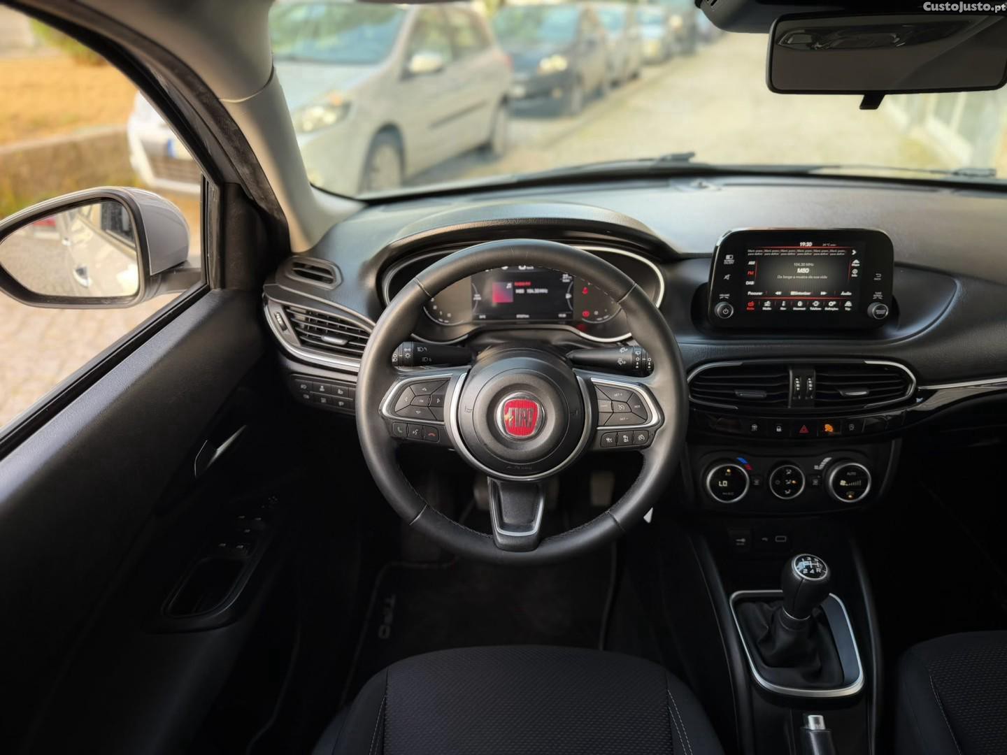Fiat Tipo 1.0 GSE T3 City Life — fotografia 14