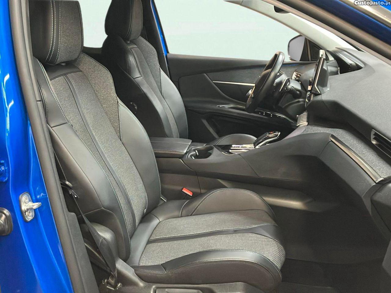 Peugeot 3008 1.2 PureTech Allure EAT8 — fotografia 8