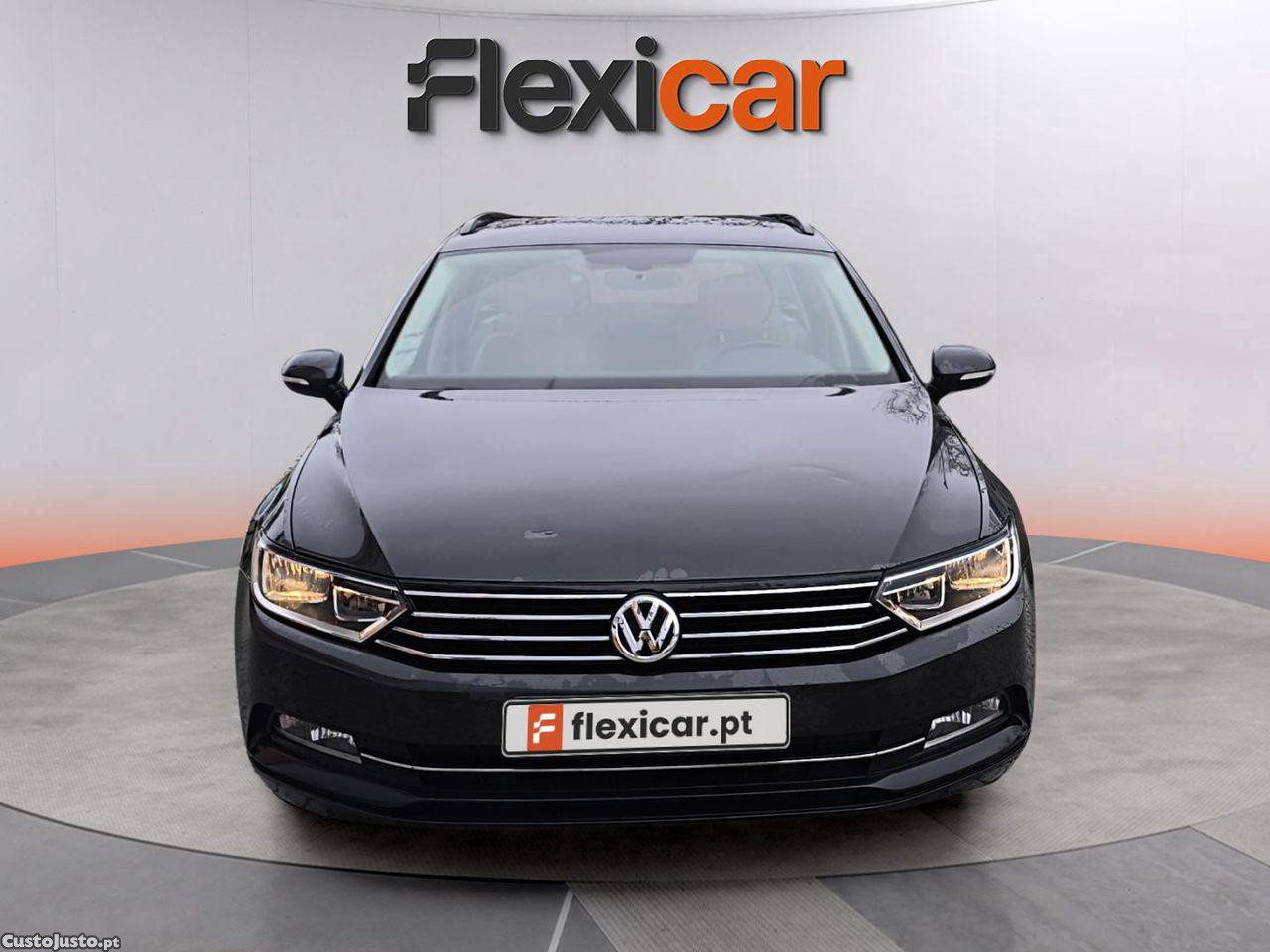 Volkswagen Passat 1.6 TDI Confortline DSG — fotografia 9