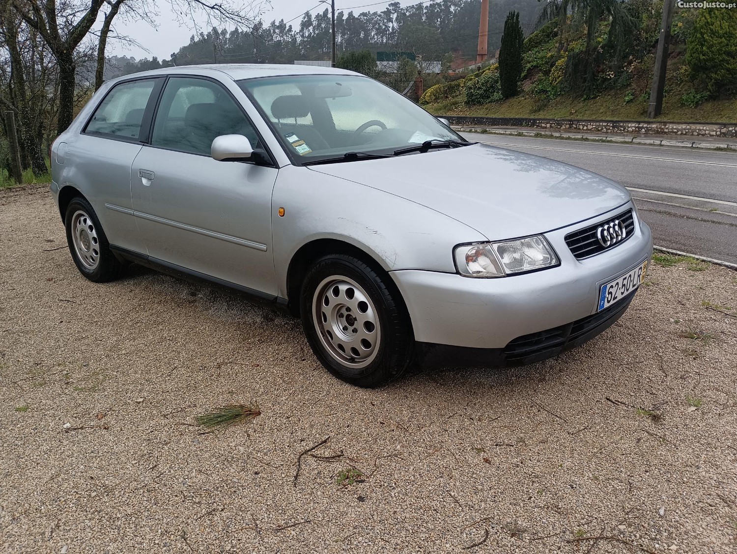 Audi A3 1.6i — fotografia 9