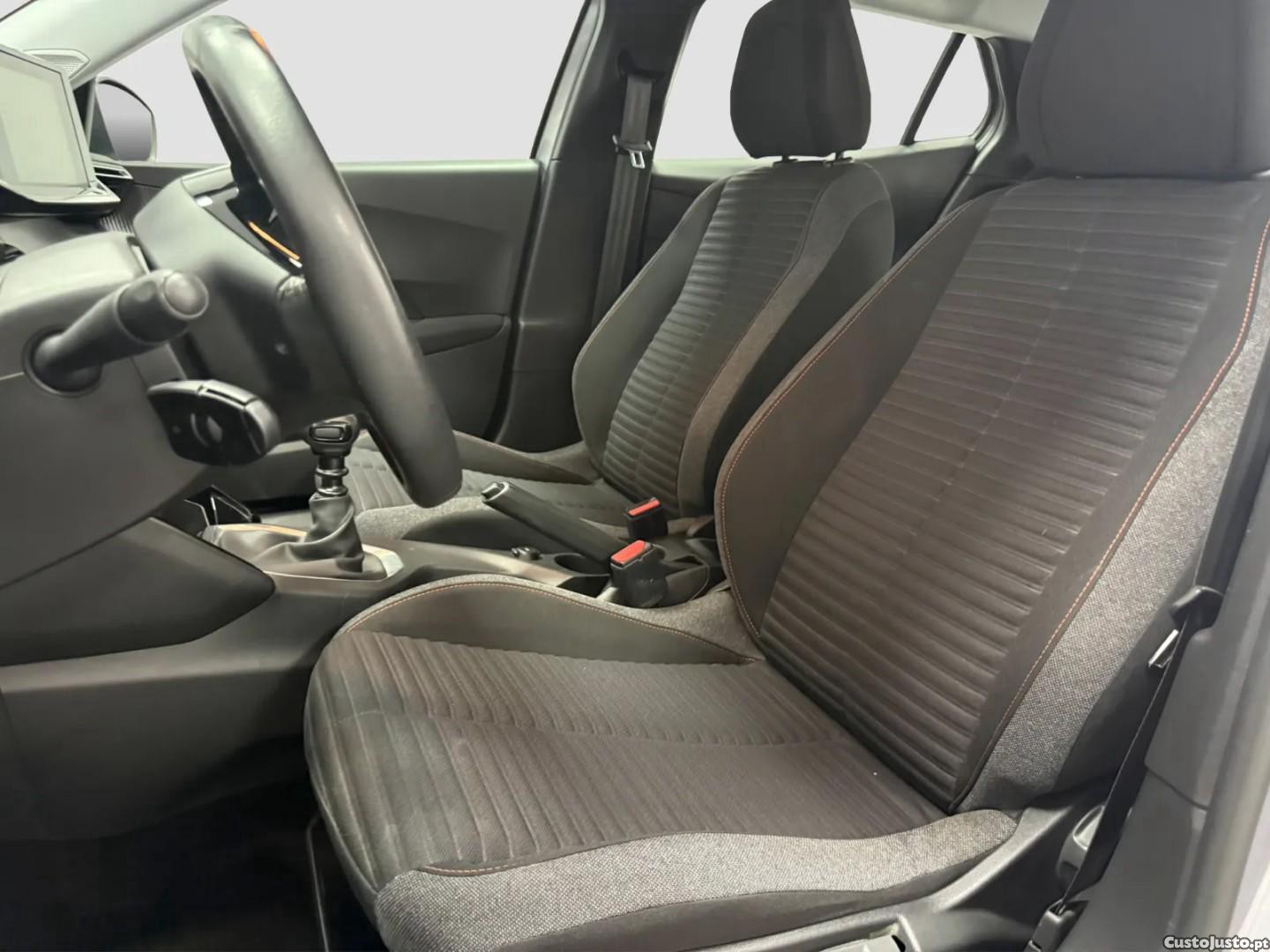 Peugeot 2008 Outro — fotografia 4