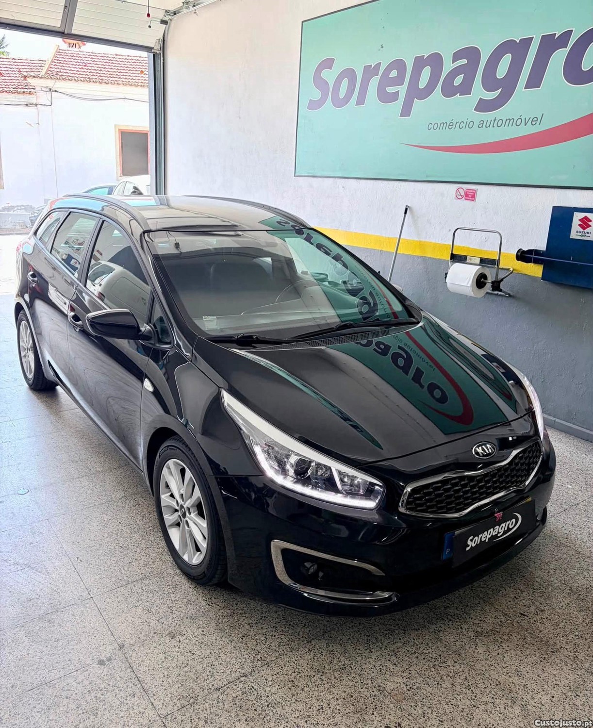 Kia Ceed 1.6 crdi — fotografia 4