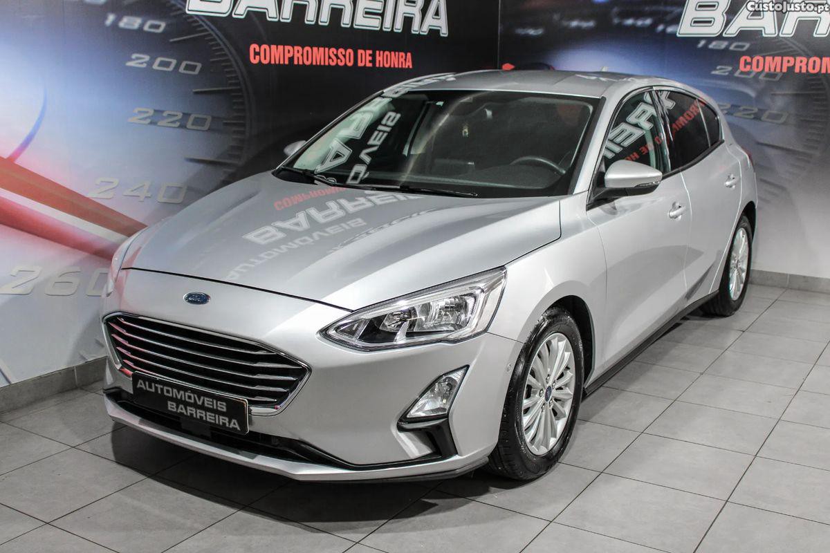 Ford Focus 1.5 TDCi Titanium — fotografia 10