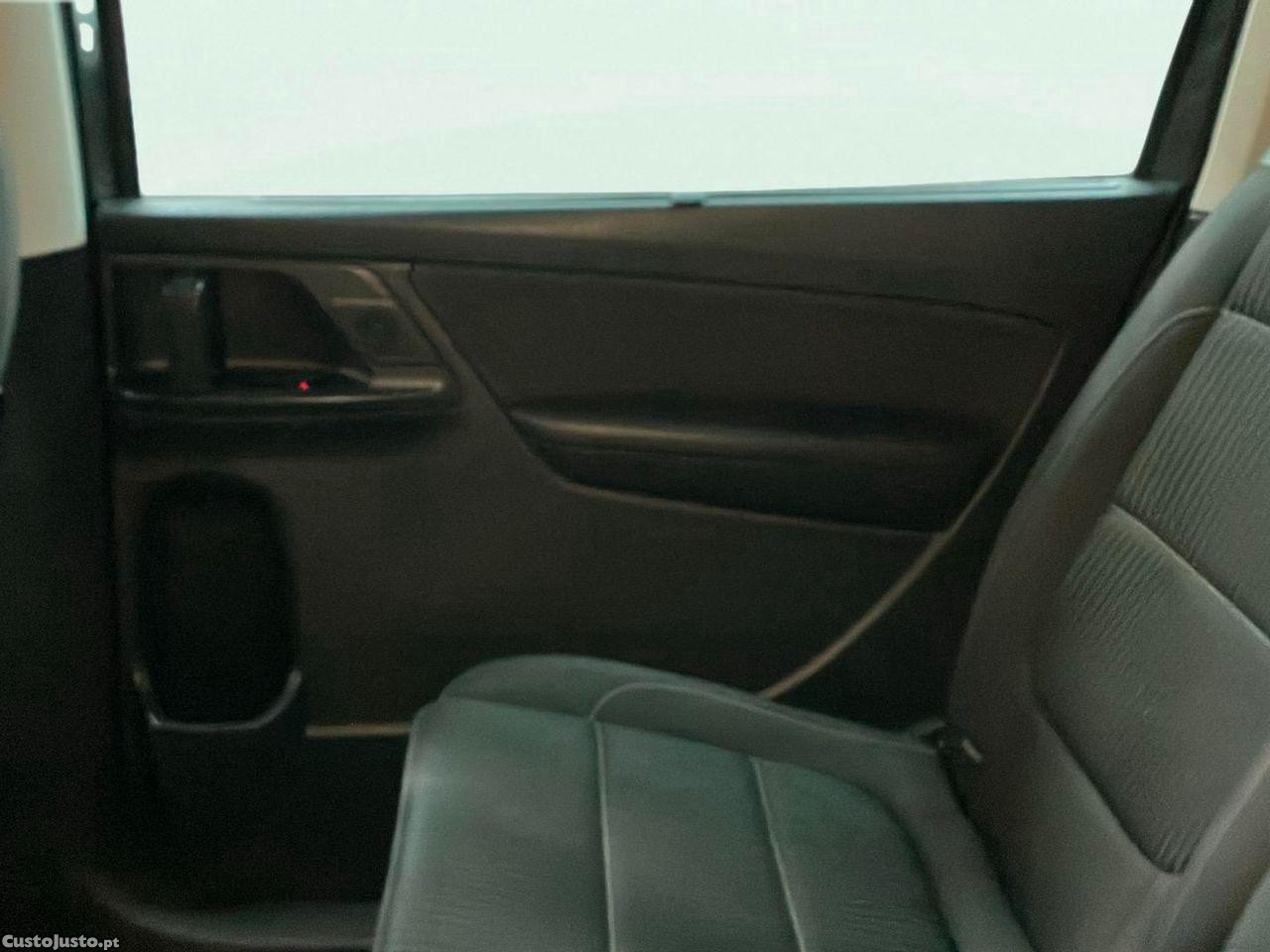 SEAT Alhambra 2.0 TDi Style DSG — fotografia 5