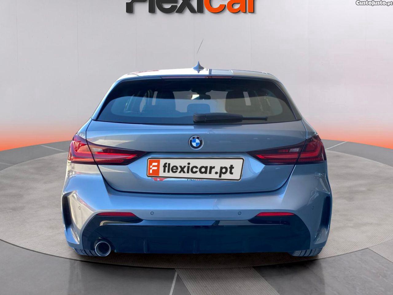 BMW 116 d Pack Desportivo M — fotografia 15