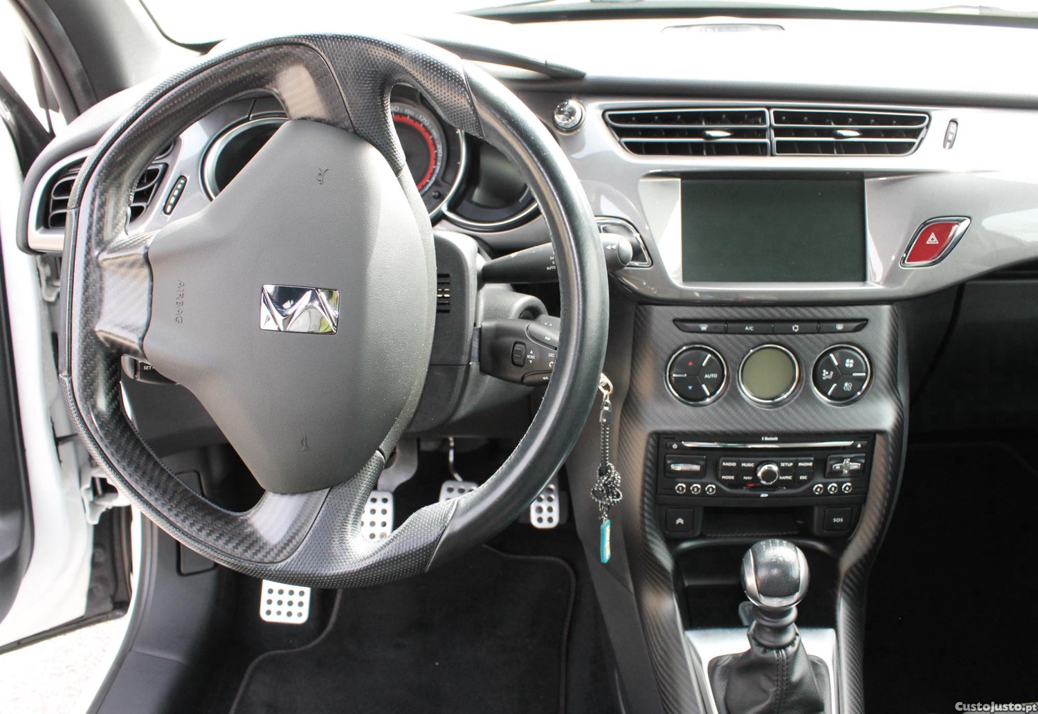 Citroën DS3 Racing 1.6 THP — fotografia 8