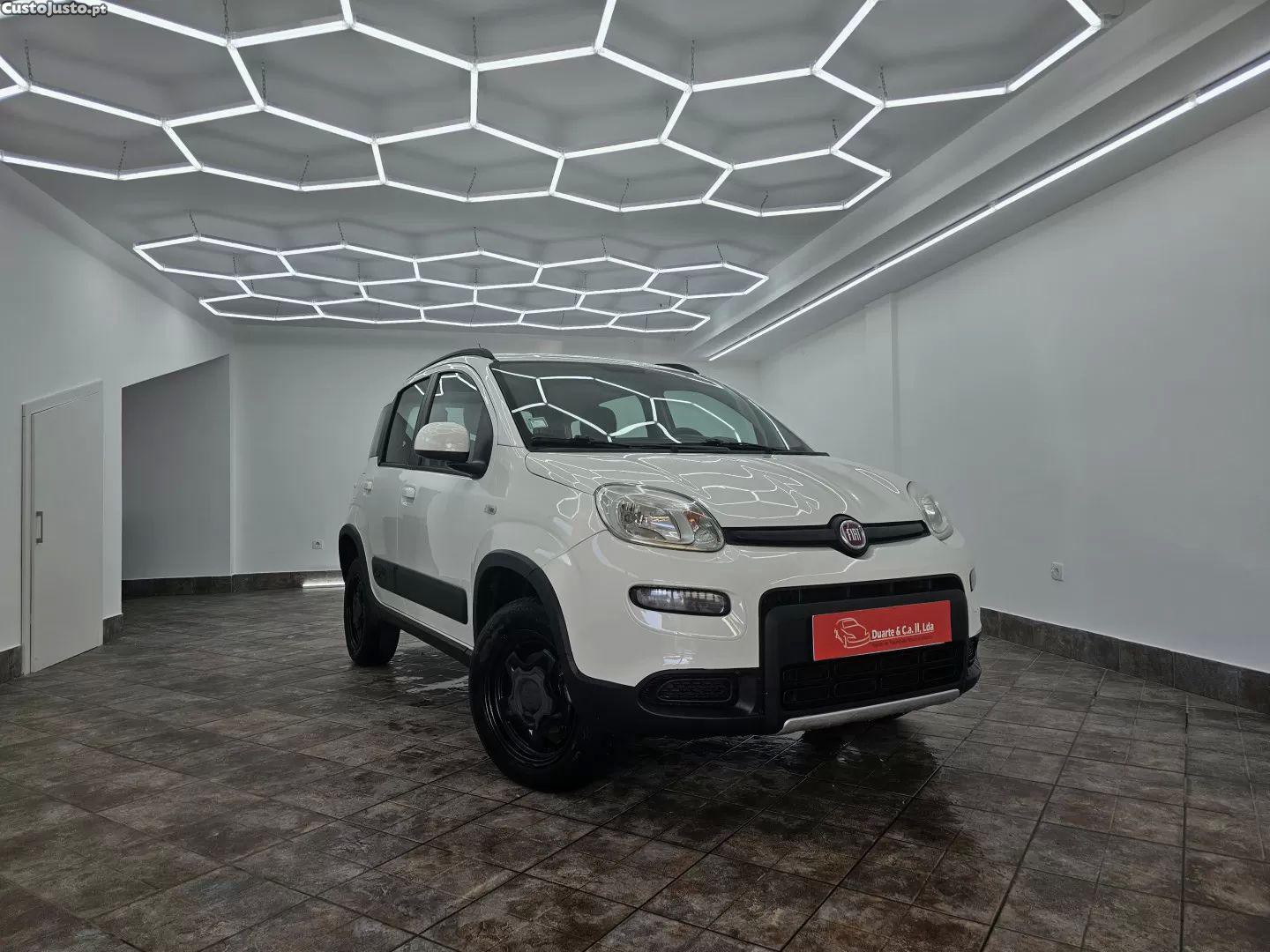 Fiat Panda 0.9 8v twinair city cross 4x4 — fotografia 24
