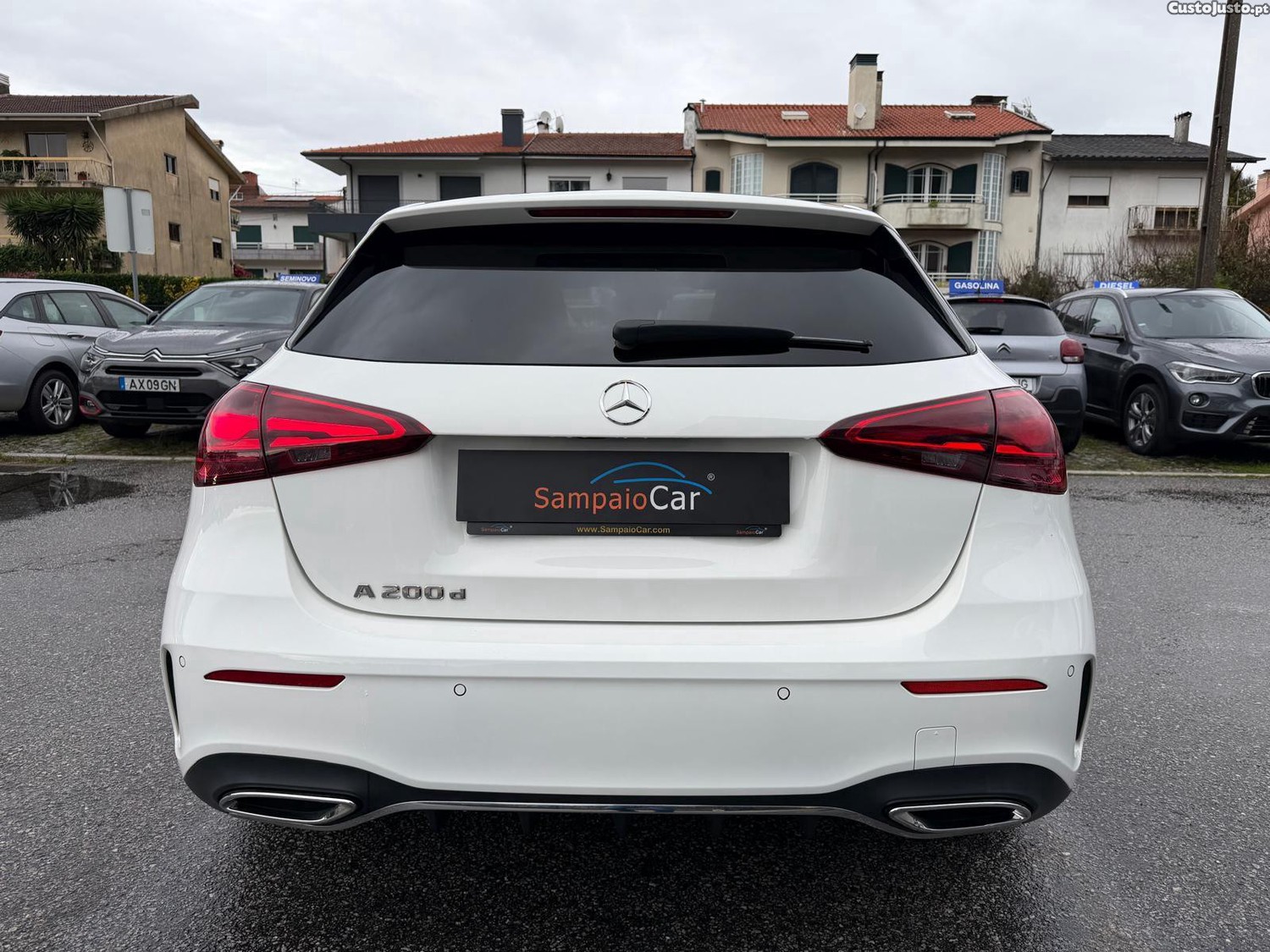 Mercedes-Benz A 200 d AMG Line Aut. — fotografia 16