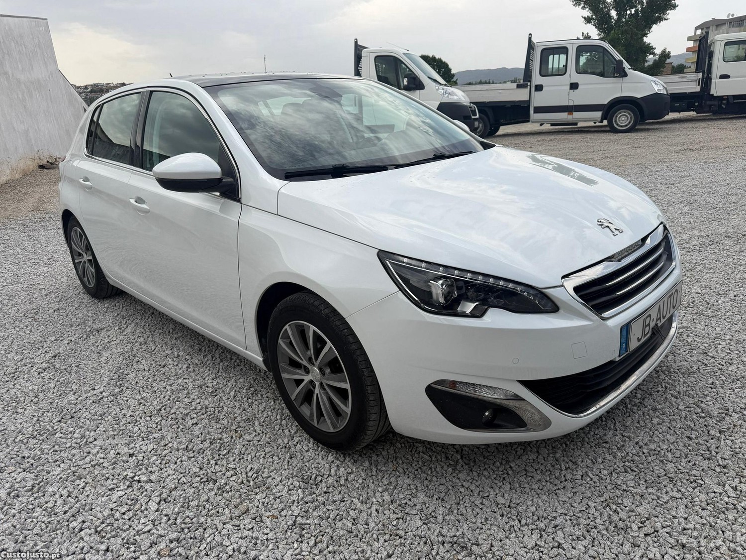 Peugeot 308 1.6 BlueHDi Allure — fotografia 3