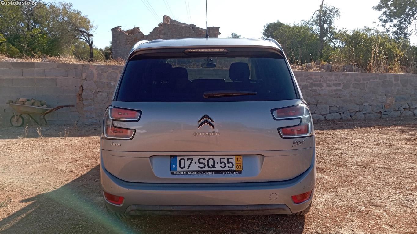 Citroën C4 Picasso — photo 4