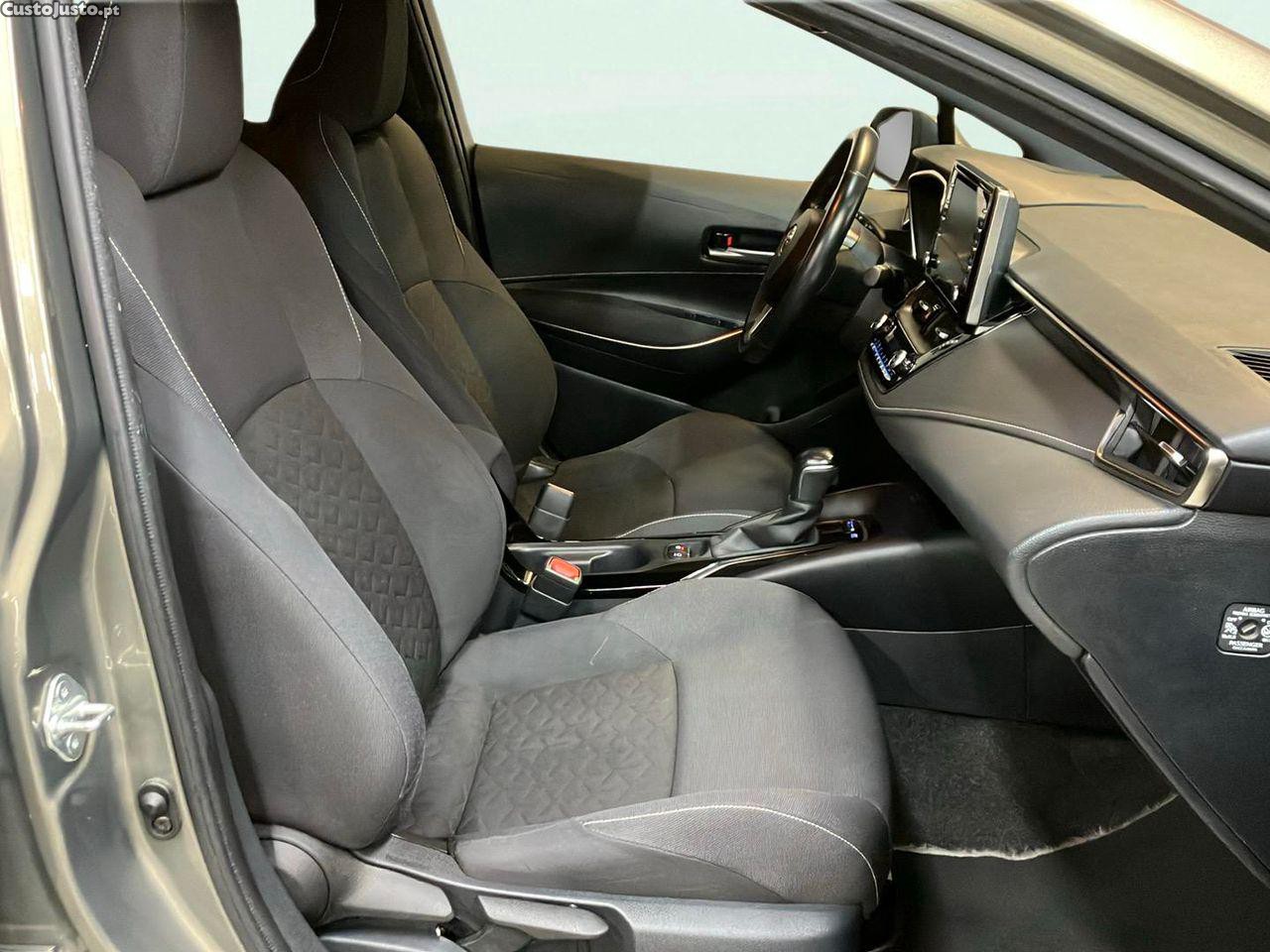 Toyota Corolla Touring Sports 1.8 Hybrid Comfort — fotografia 8