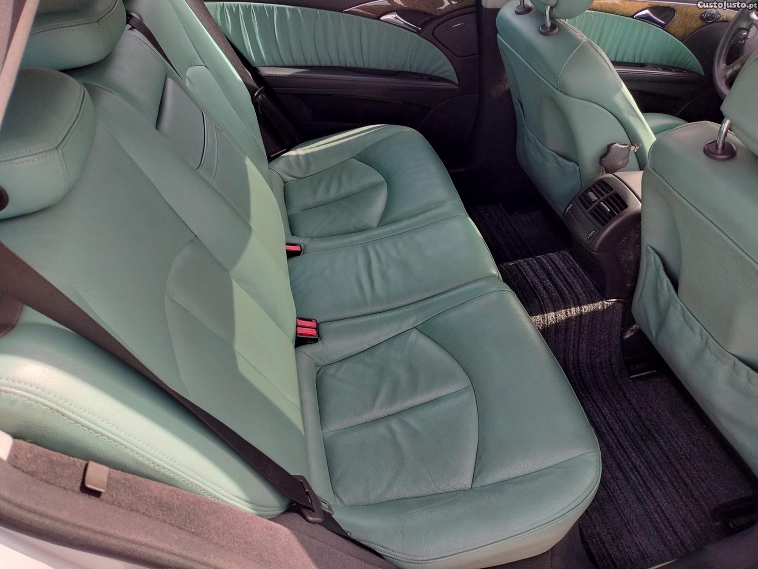 Mercedes-Benz E 220 CDI Avantgarde (caixa automática) — fotografia 3