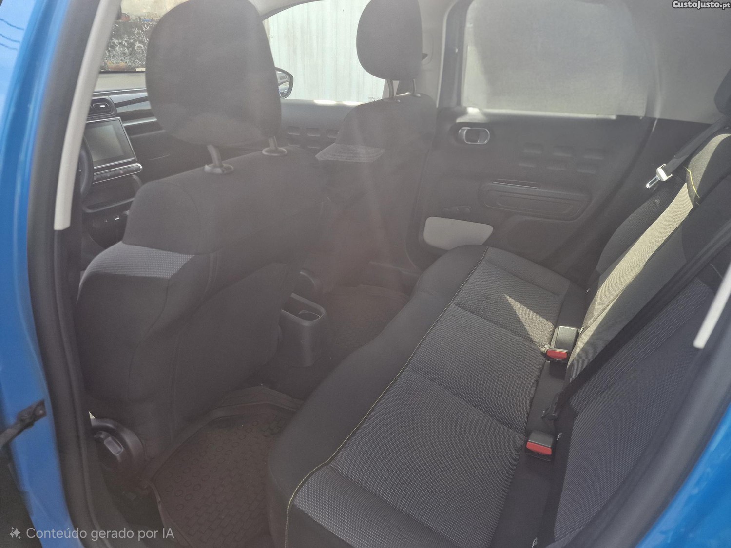 Citroën C3 1.2 PureTech Shine — fotografia 5