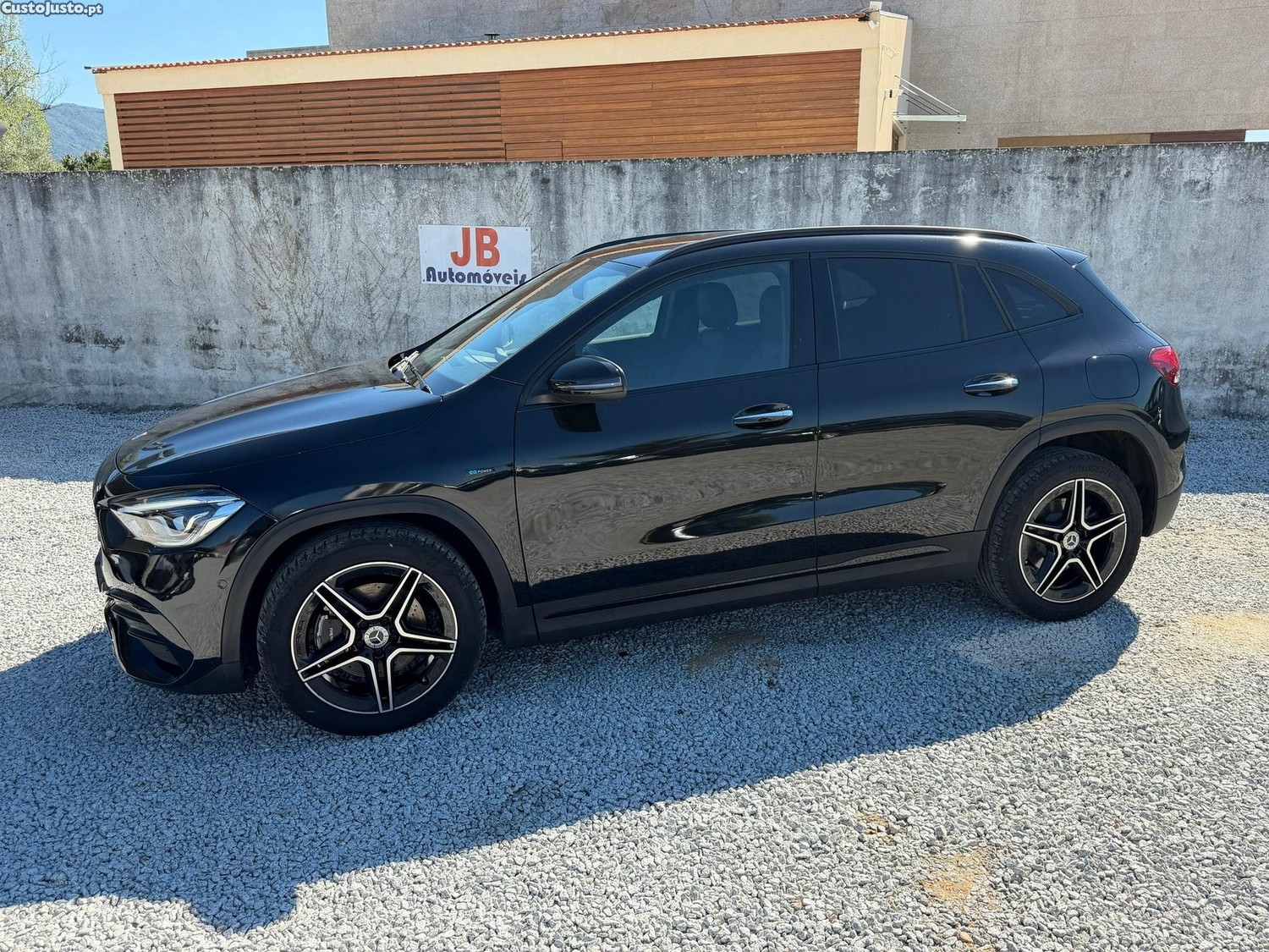 Mercedes-Benz GLA 250 e AMG Line - 21 — photo 5
