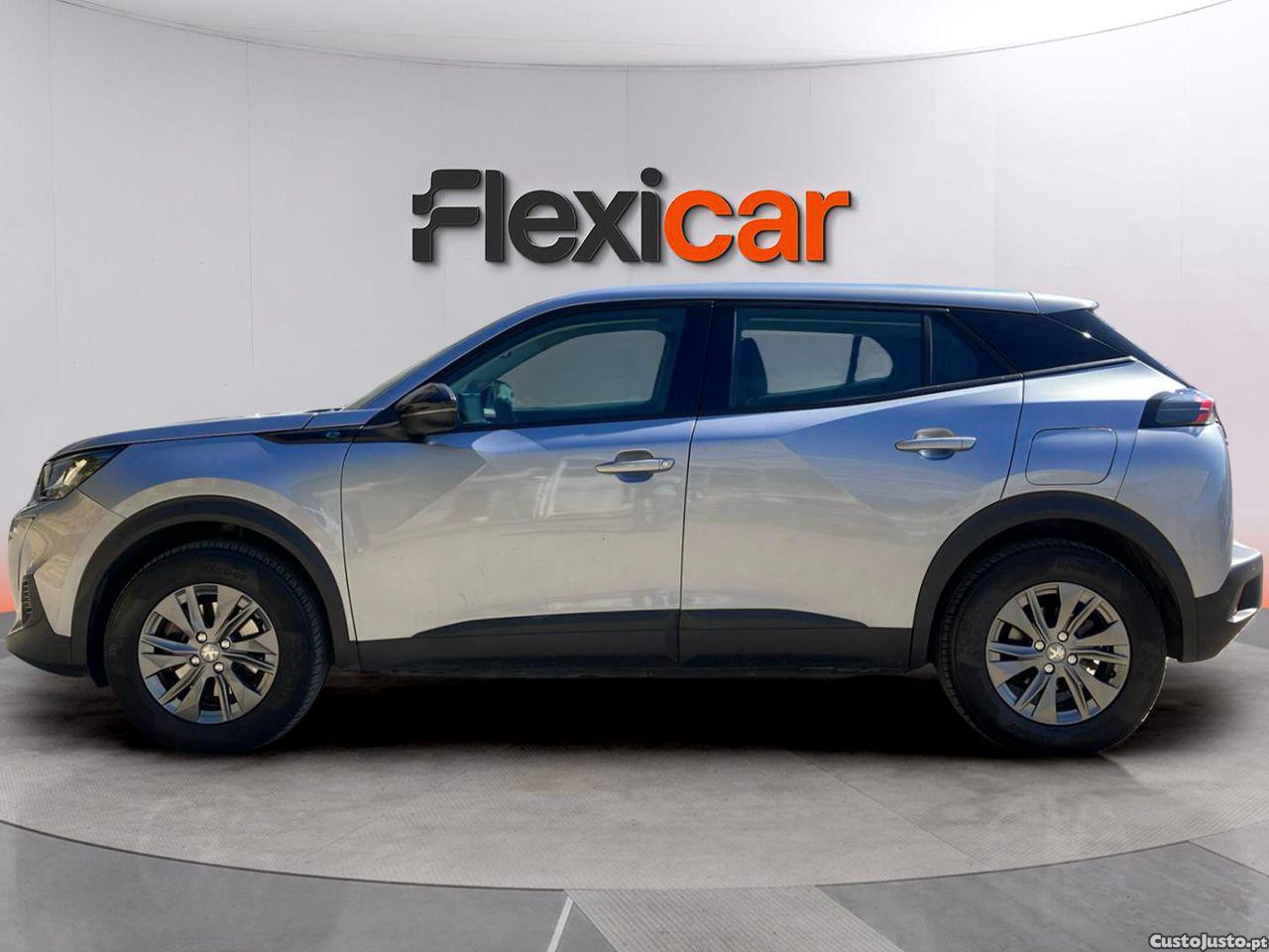 Peugeot 2008 50 kWh Active Pack — photo 4