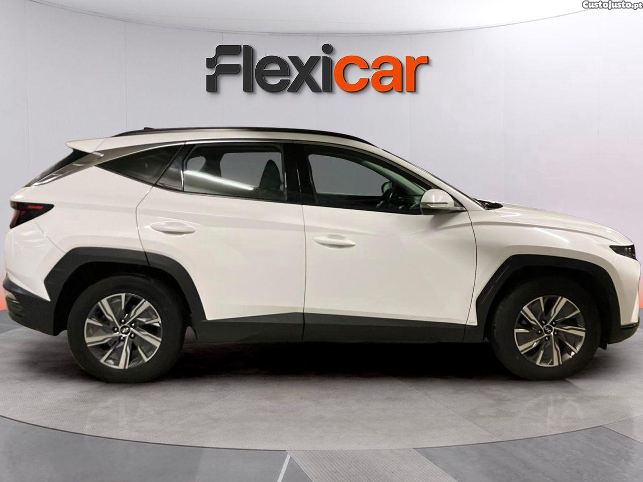Hyundai Tucson 1.6 T-GDI PREMIUM — fotografia 17