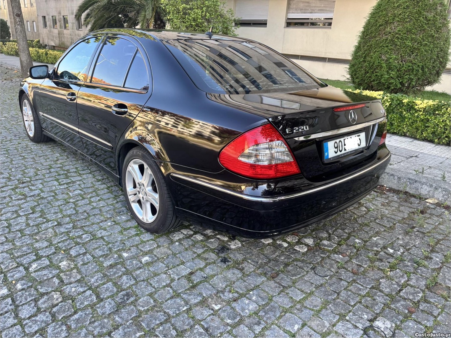 Mercedes-Benz E 220 Avantgarde  Cx. Automático Nacional — photo 5