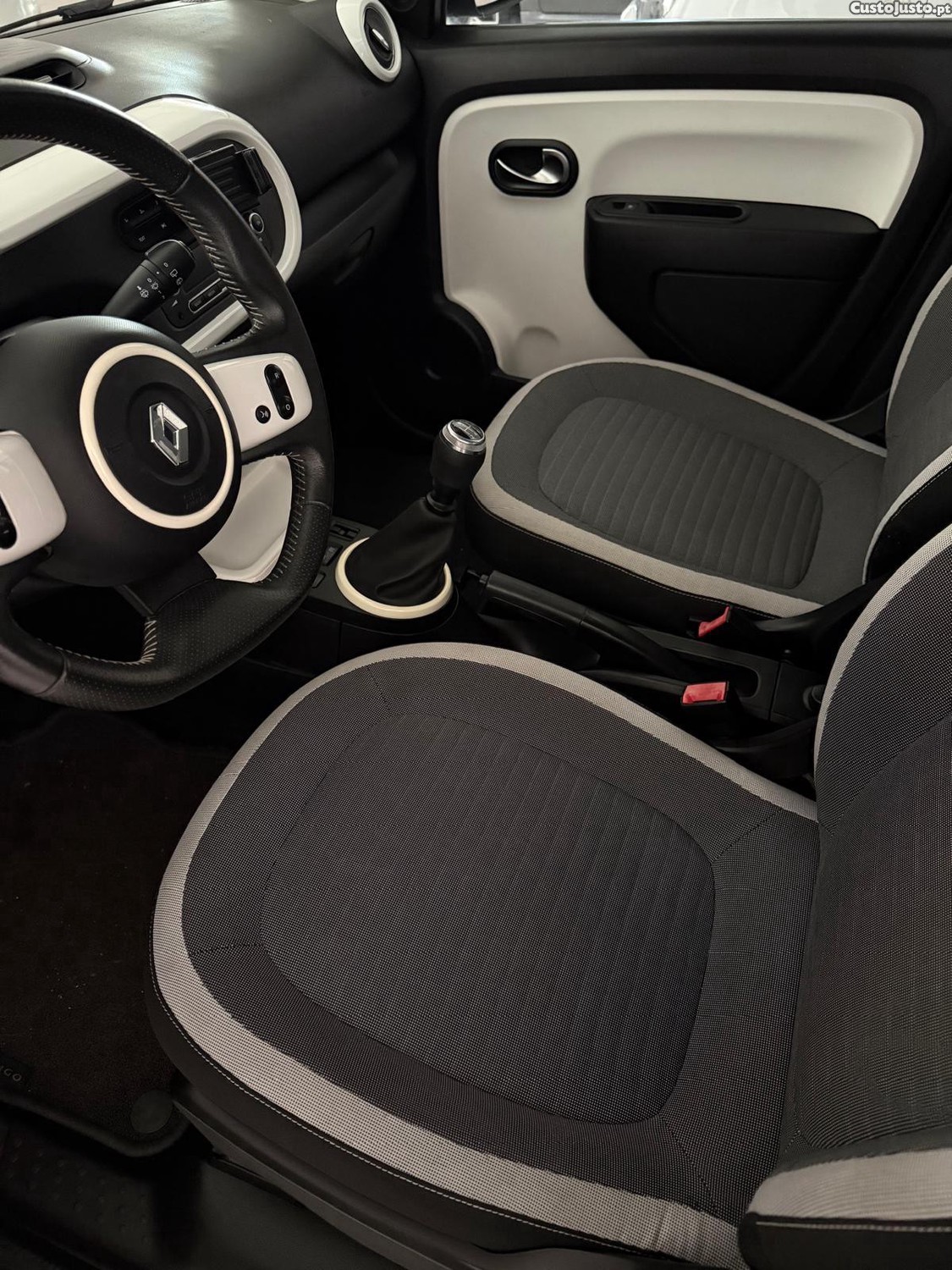 Renault Twingo Dualogic Lounge — fotografia 5