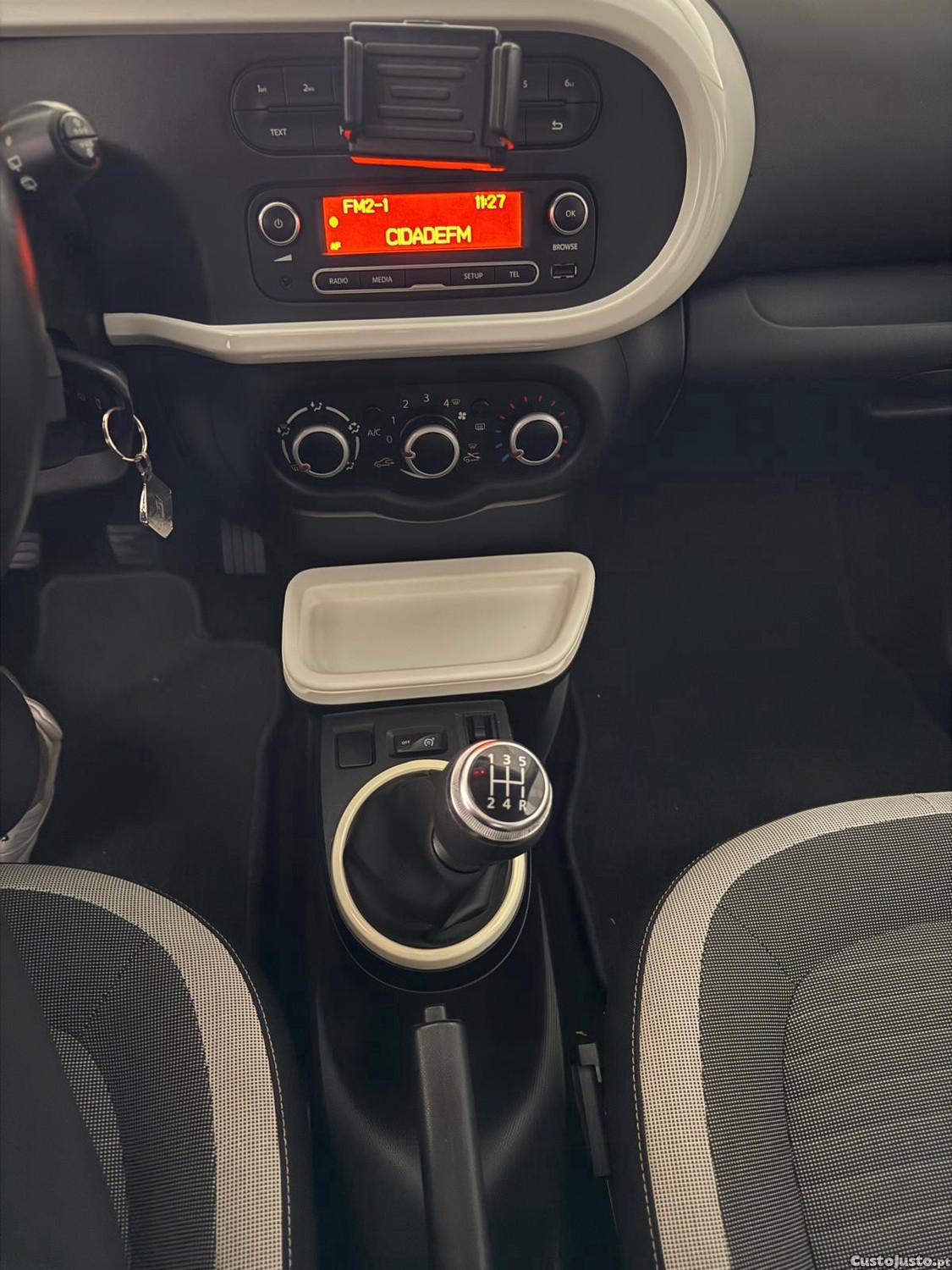 Renault Twingo Dualogic Lounge — fotografia 4