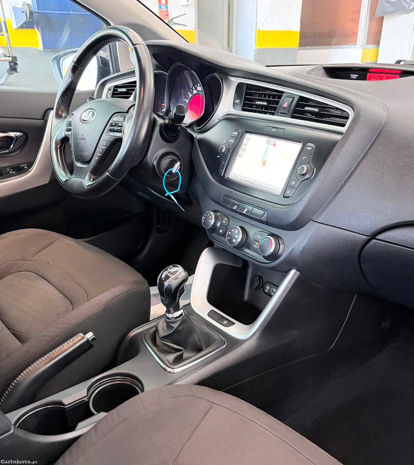 Kia Ceed 1.6 crdi — fotografia 3