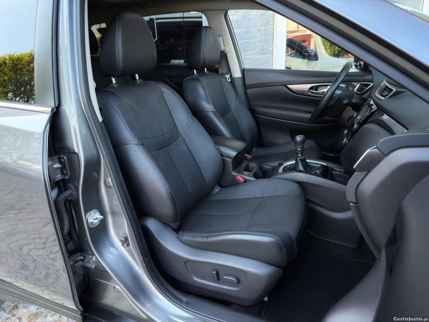 Nissan X-Trail 1.6 DCi Tekna — fotografia 13