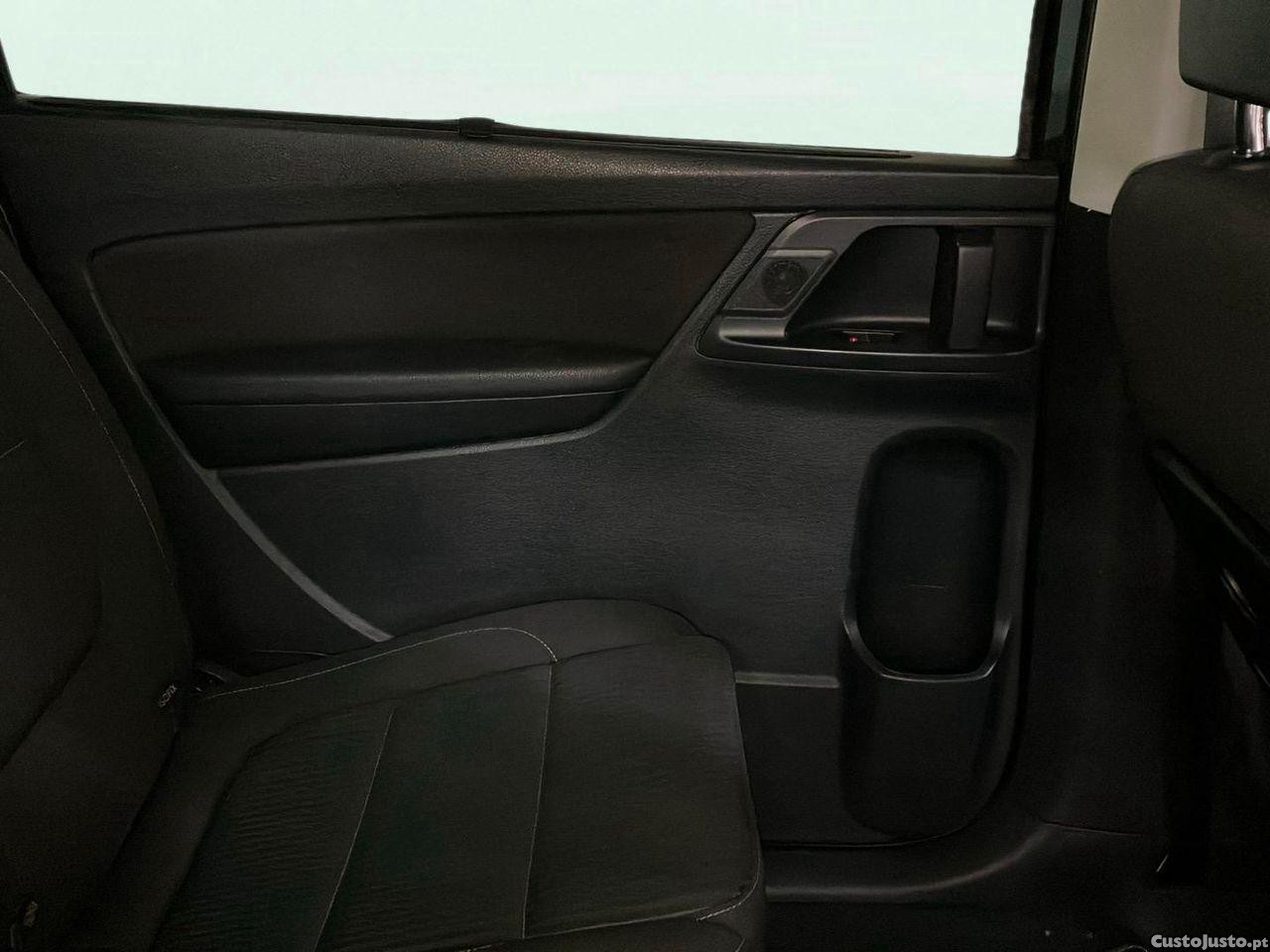 SEAT Alhambra 2.0 TDi Style DSG — fotografia 4