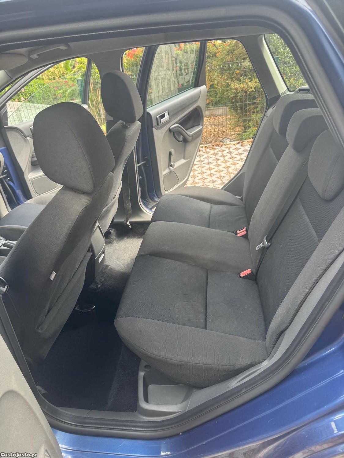 Ford Focus SW 1.6 TDCi S — photo 4