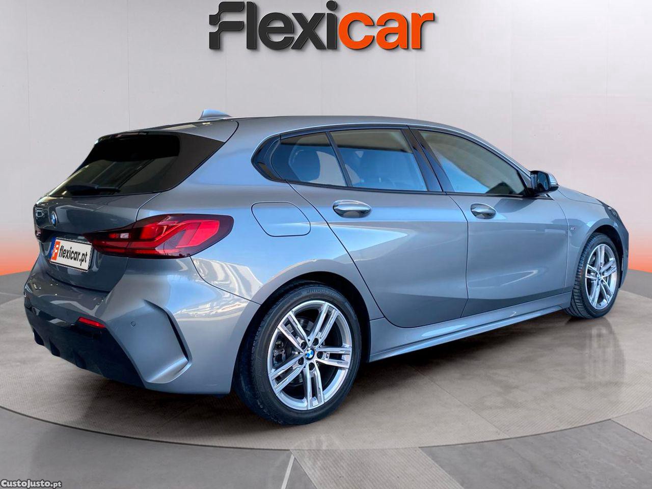 BMW 116 d Pack Desportivo M — fotografia 5