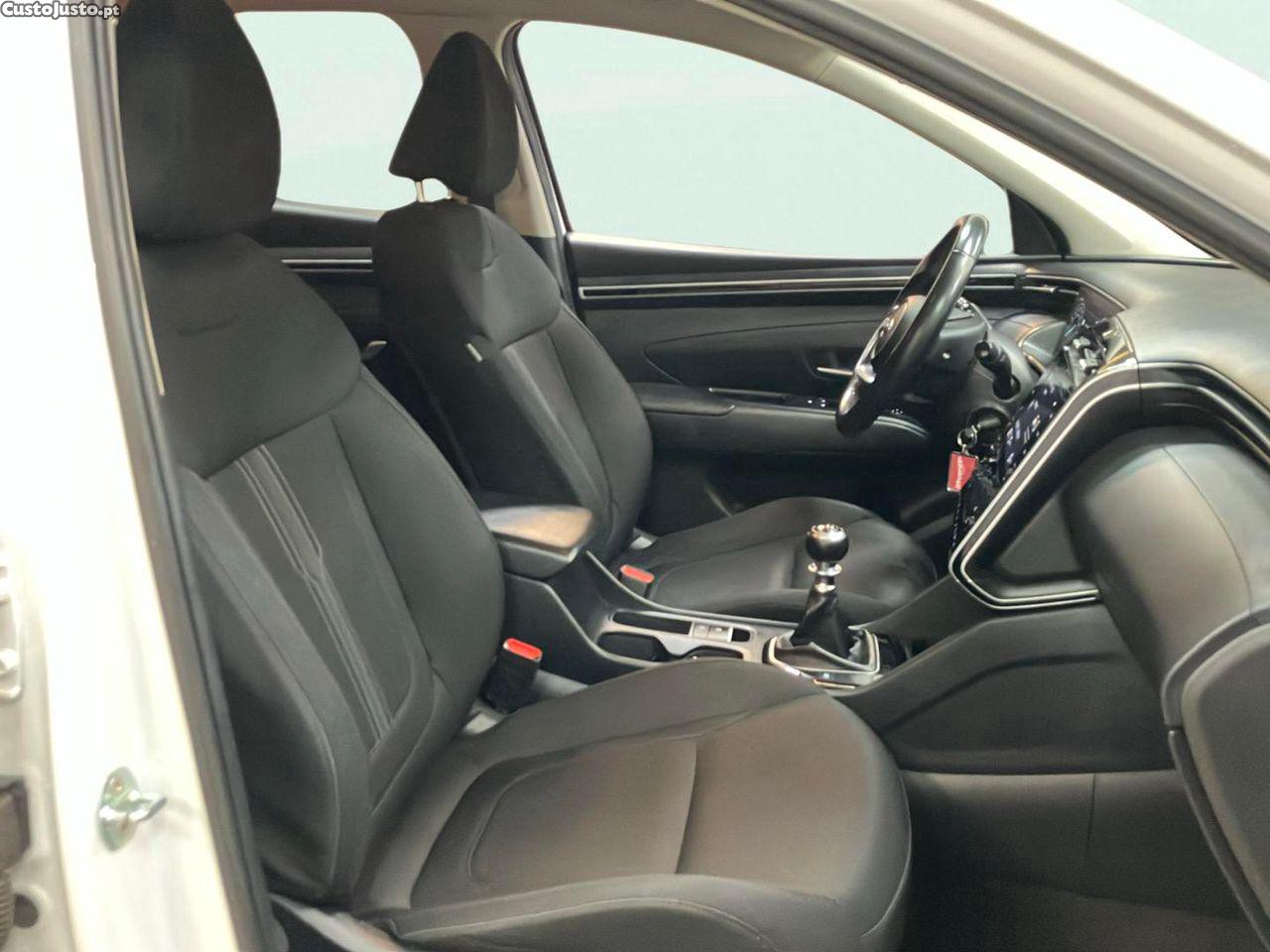 Hyundai Tucson 1.6 T-GDI PREMIUM — fotografia 8
