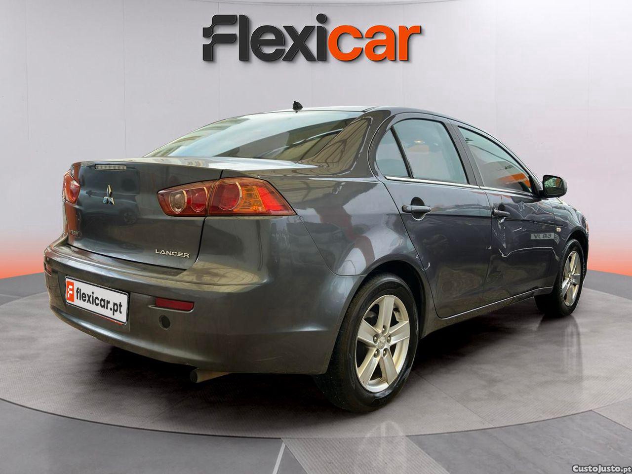 Mitsubishi Lancer 1.5 Invite - 09 foto 3