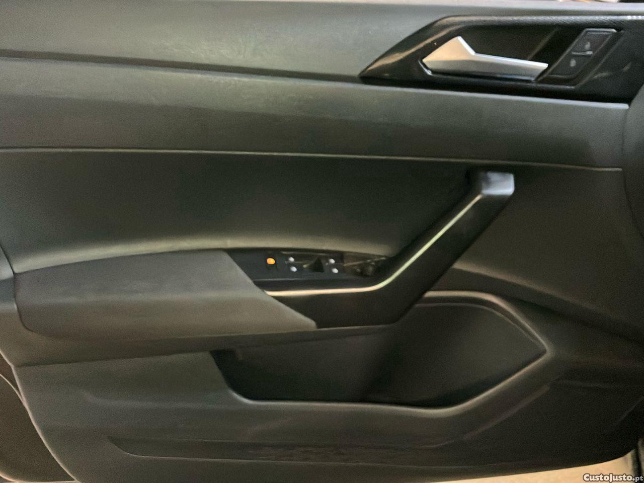 Volkswagen Polo 1.0 TSI Life — fotografia 5