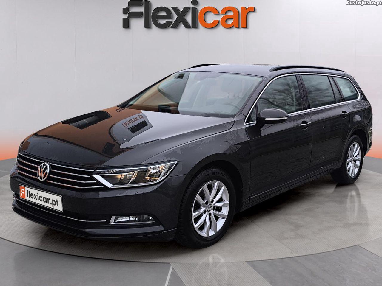 Volkswagen Passat 1.6 TDI Confortline DSG — fotografia 8